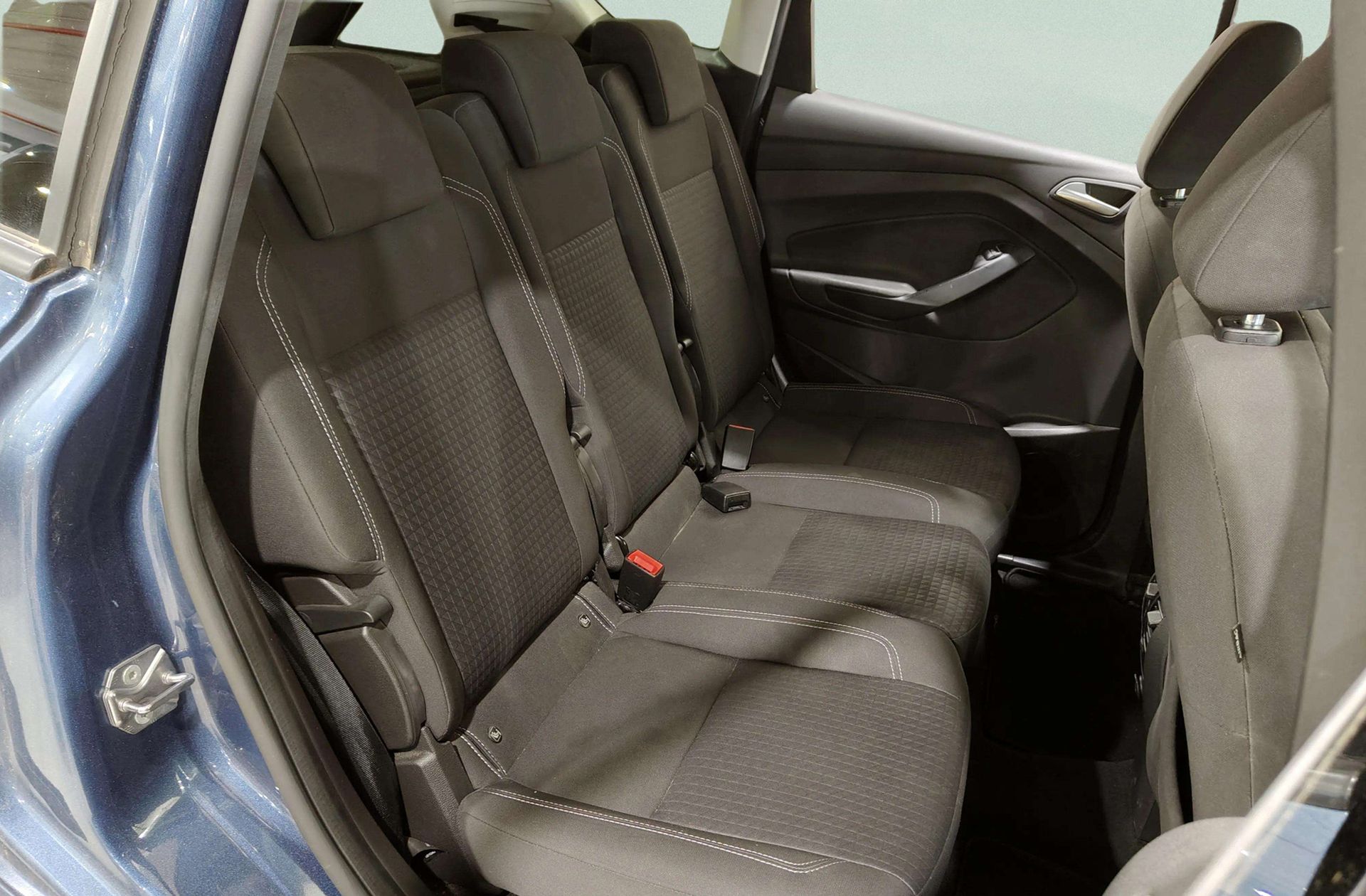 Ford C-Max 1.0 EcoBoost Business - foto 17