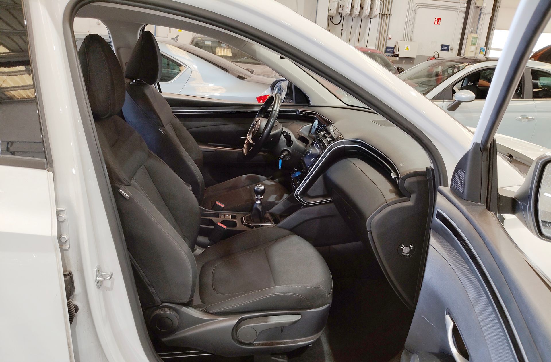 Hyundai Tucson 1.6 CRDi Maxx - foto 18