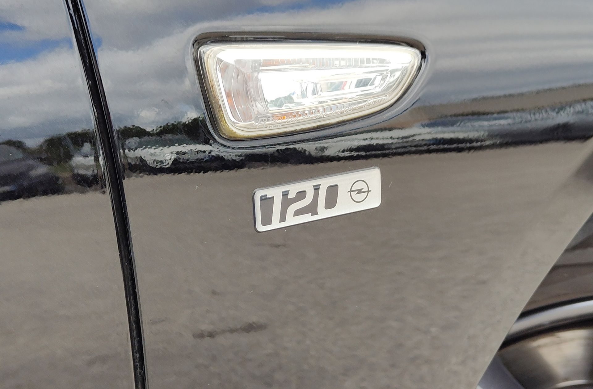 Opel Insignia 1.5 Turbo XFL 120 Aniversario - foto 5