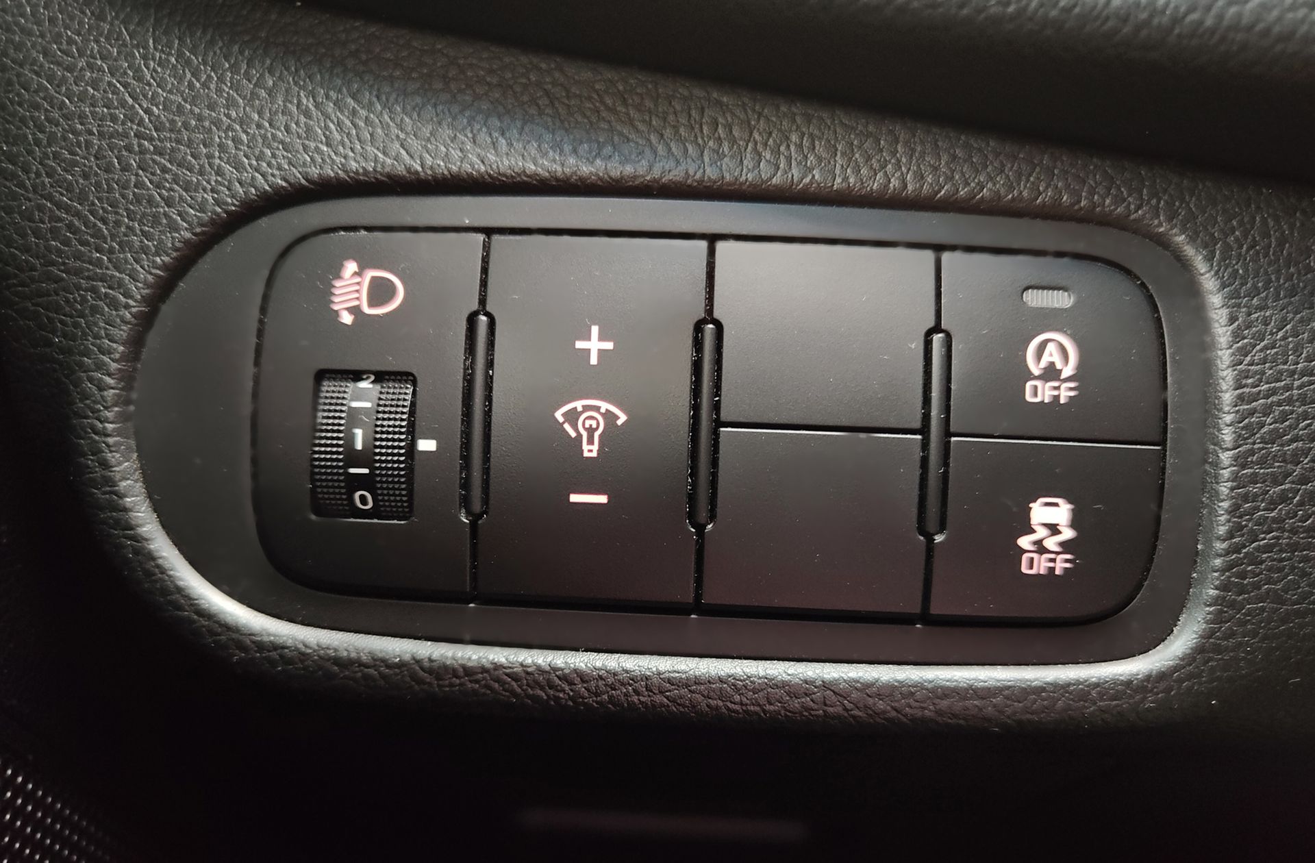 Kia Carens 1.6 GDi Uefa Euro 2016 Eco-Dynamics - foto 13