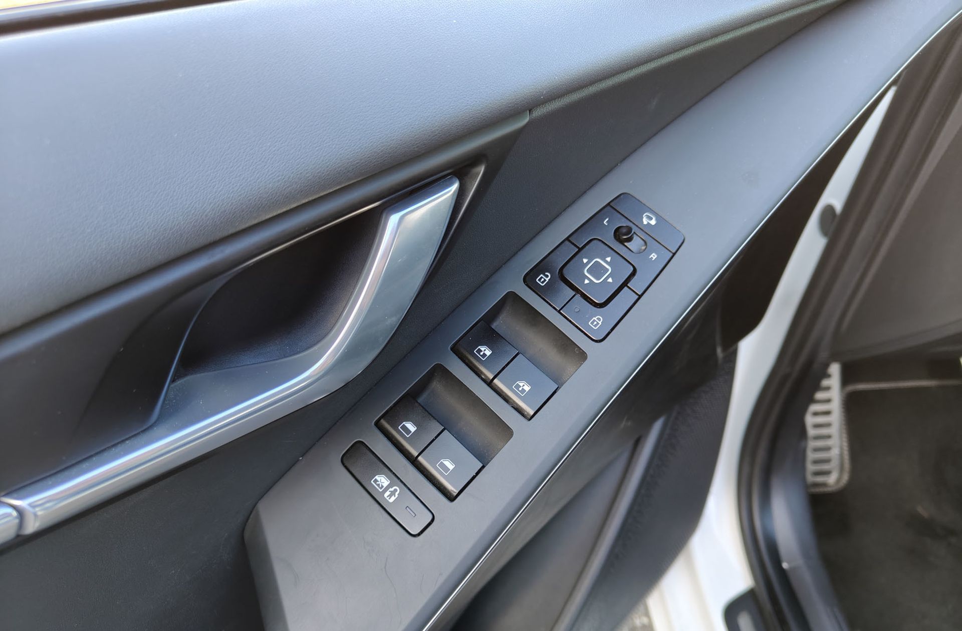 Kia Niro 1 GDi HEV Emotion - foto 40