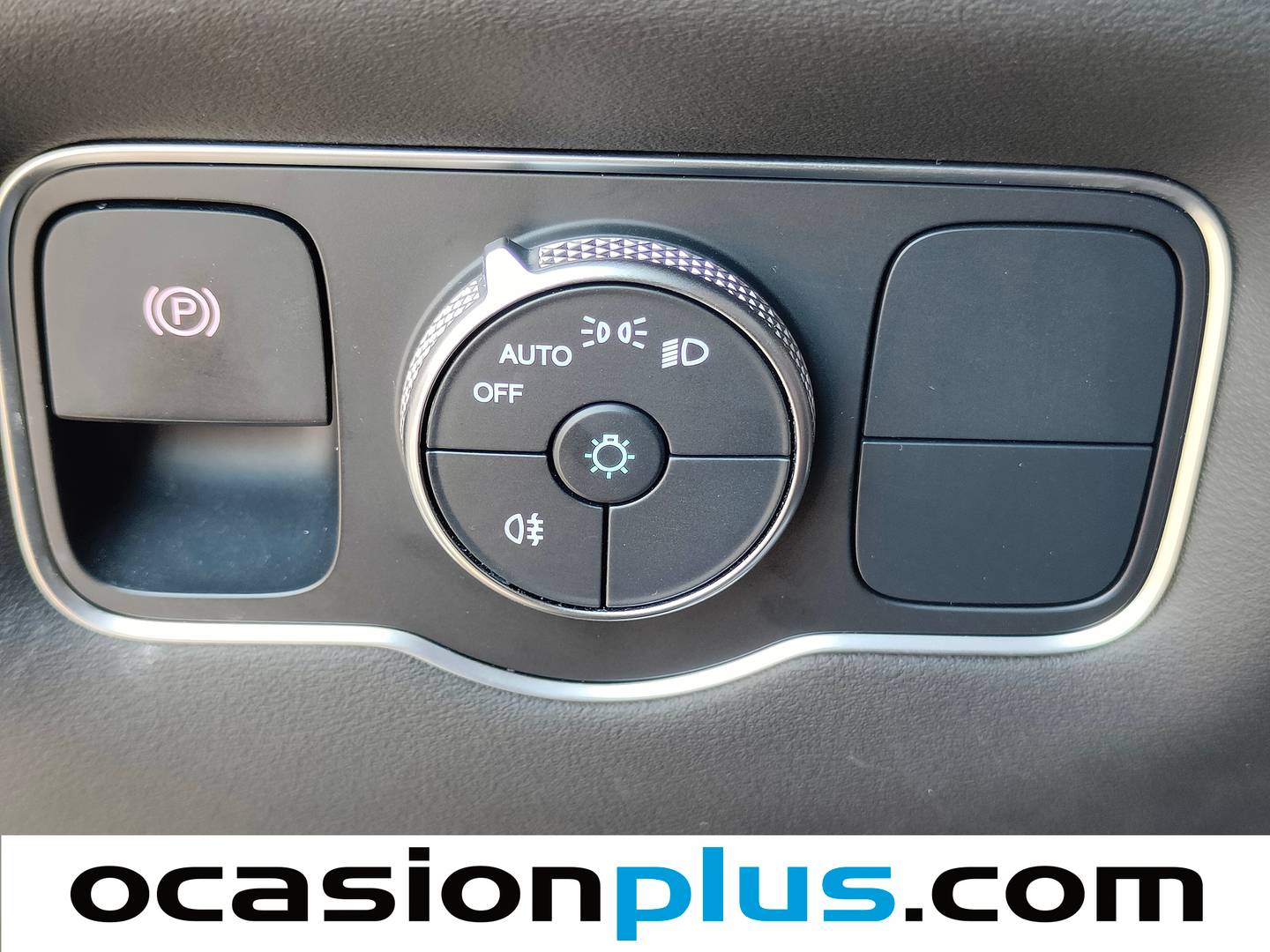 EBRO S800 EBRO S800 1.6 TGDI Premium DCT (147 CV) 7 Plazas seminuevo