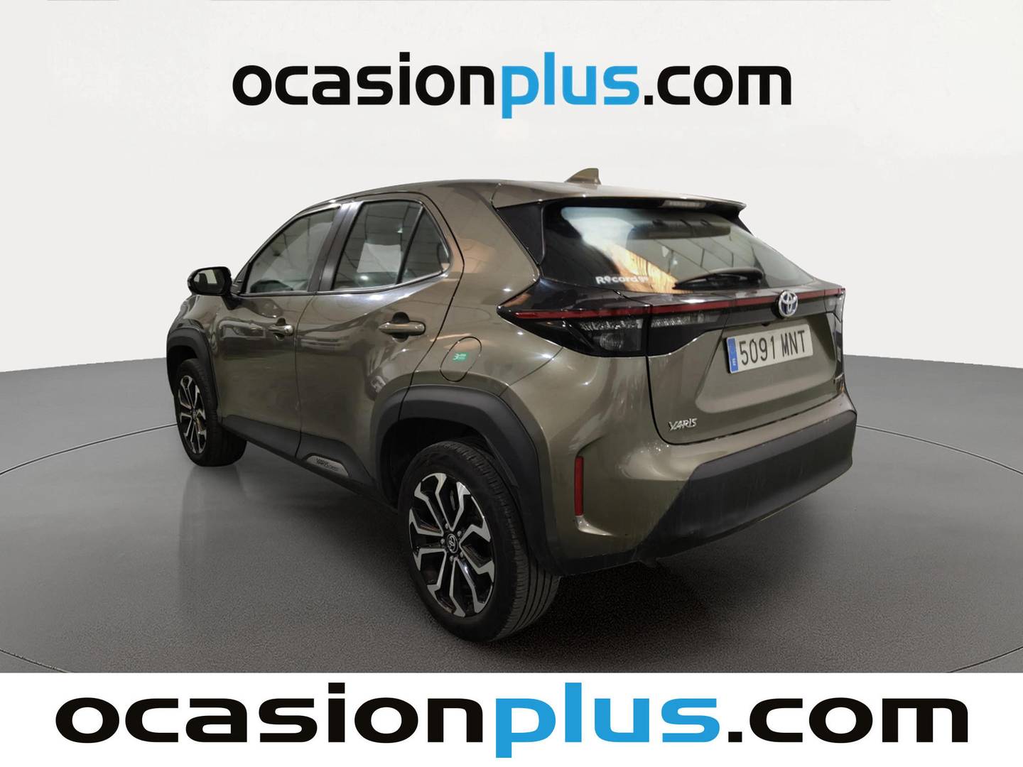 Foto trasera Toyota Yaris Cross Toyota Yaris Cross 120H Active Tech (116 CV) izquierda
