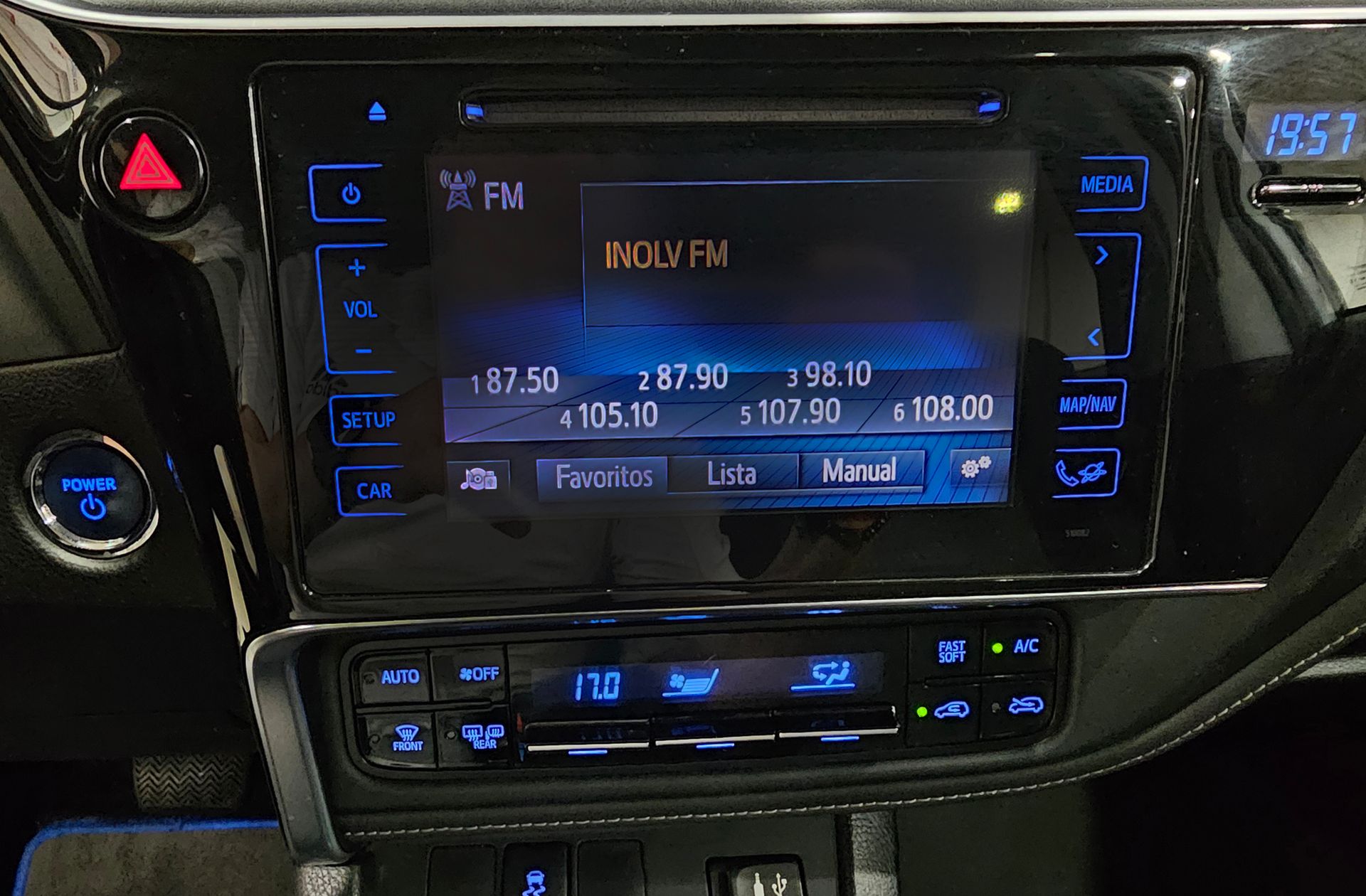 Toyota Auris 140H Hybrid Feel! - foto 30
