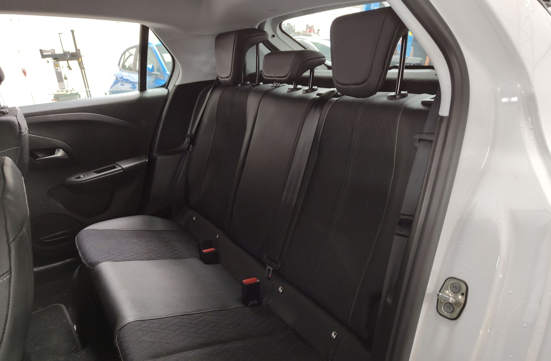 Opel Corsa 1.2 Turbo XHL Elegance - foto 11