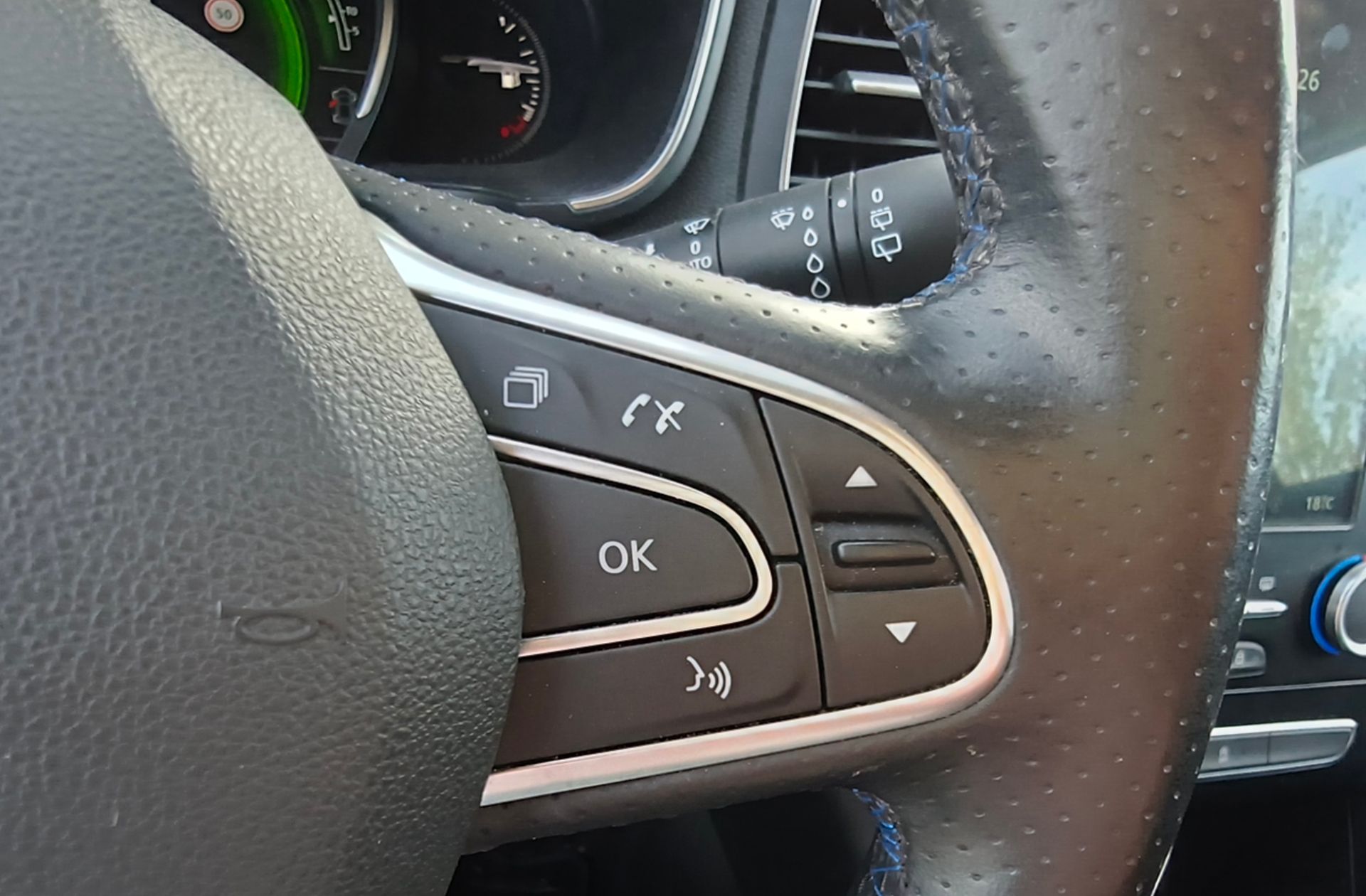 Renault Mégane GT Line Energy TCe EDC - foto 27