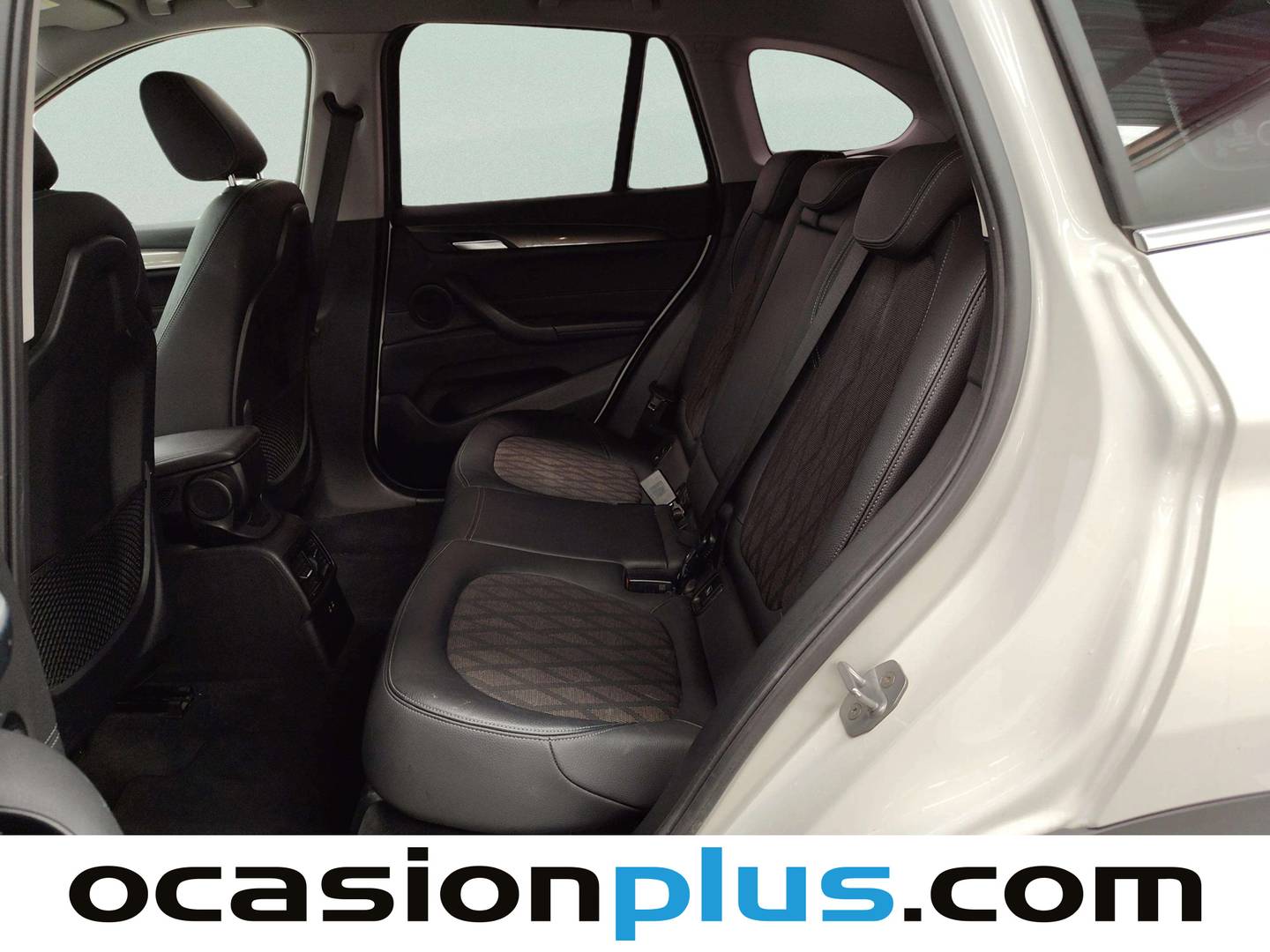 Foto asientos traseros BMW X1 BMW X1 sDrive18i (140 CV)