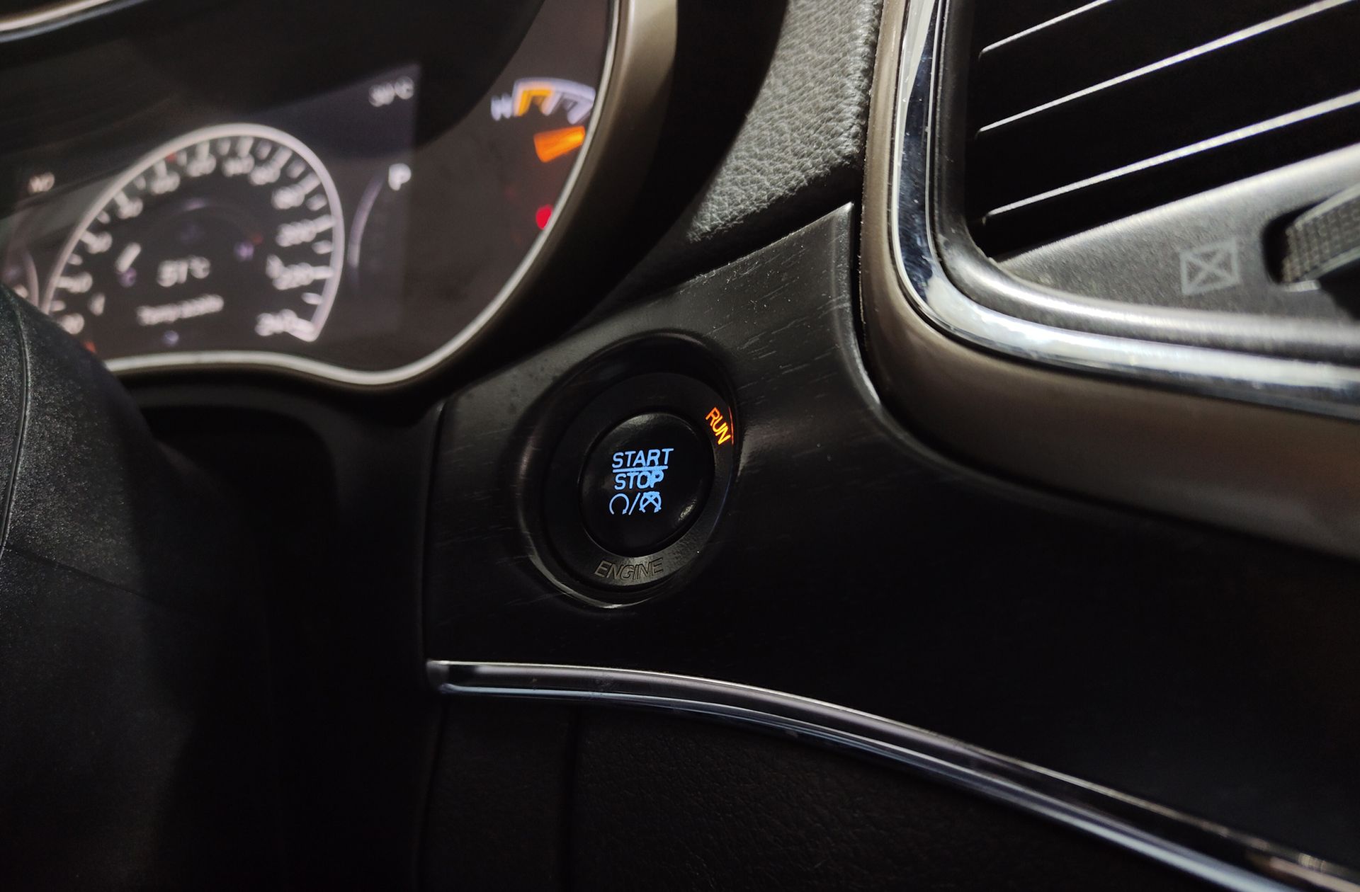 Jeep Grand Cherokee 3.0 V6 Diesel Limited - foto 37