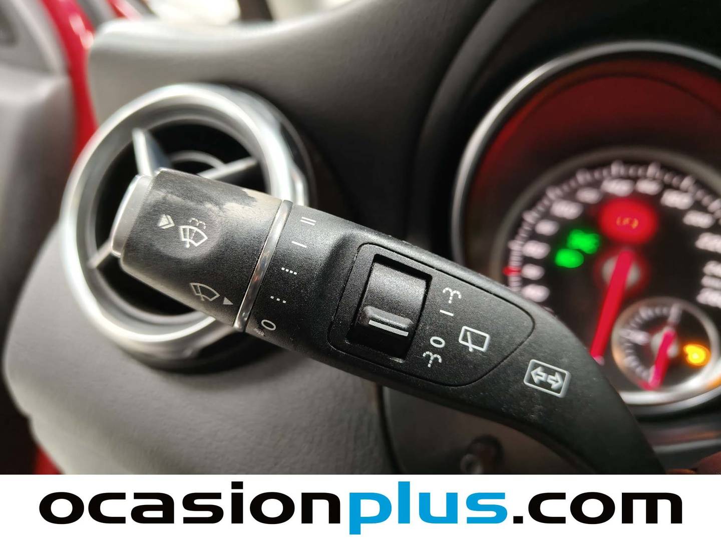 Foto Mercedes GLA Mercedes-Benz GLA GLA 180 (122 CV)