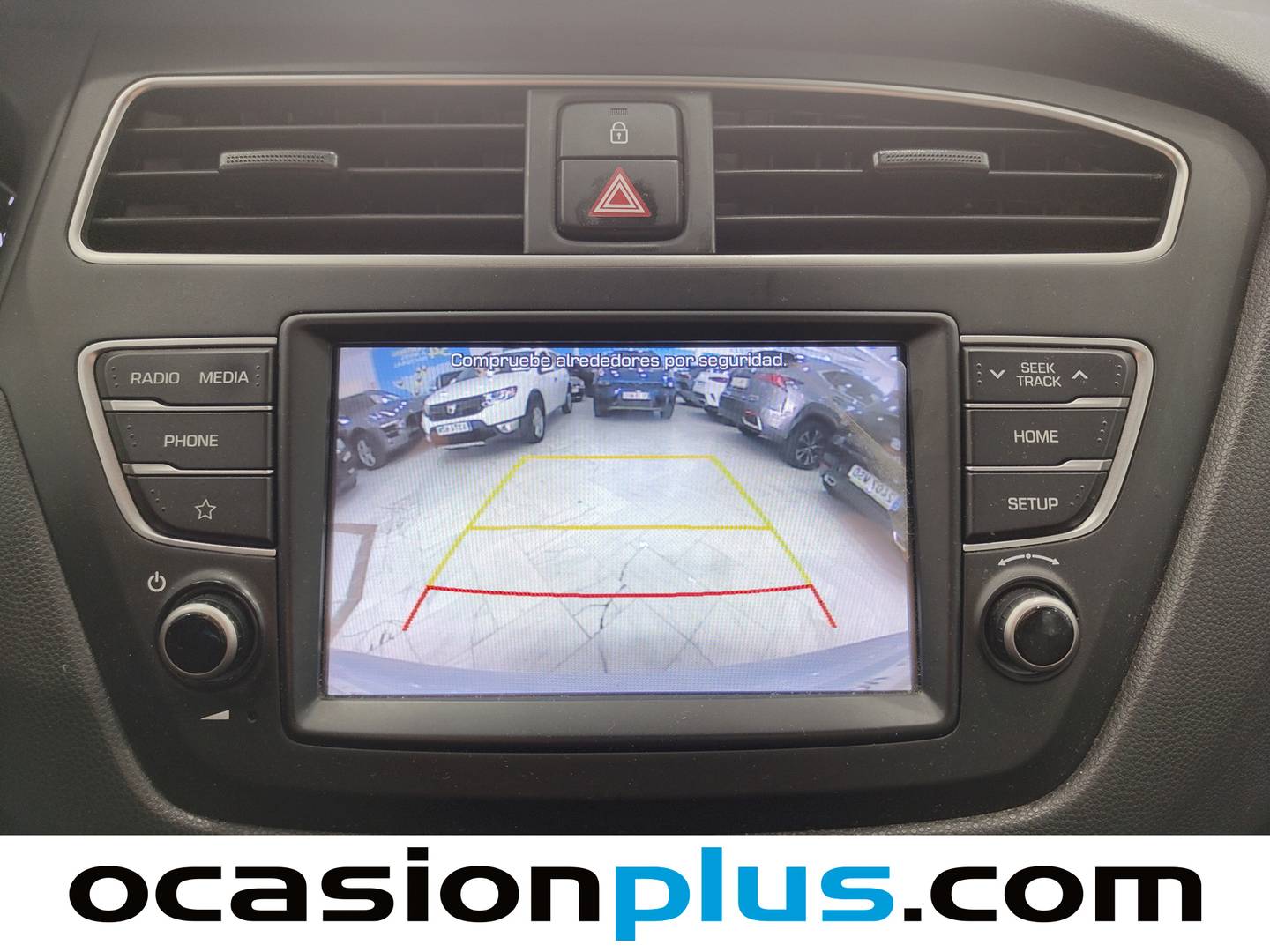 Extras y acabados del Hyundai i20 Hyundai i20 1.2 MPI Essence (75 CV)