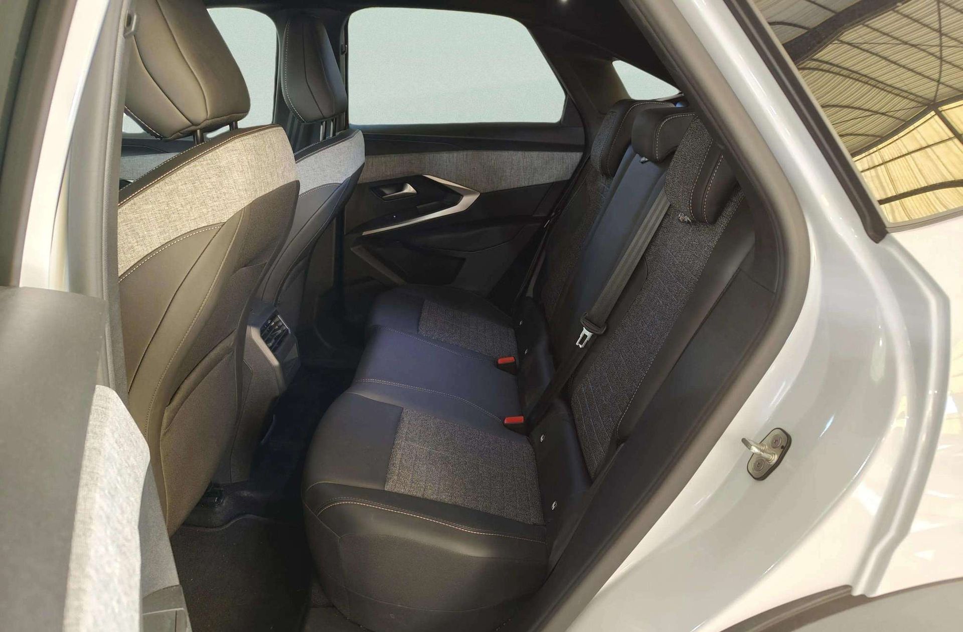 Peugeot 3008 145 Allure eDCS6 - foto 11