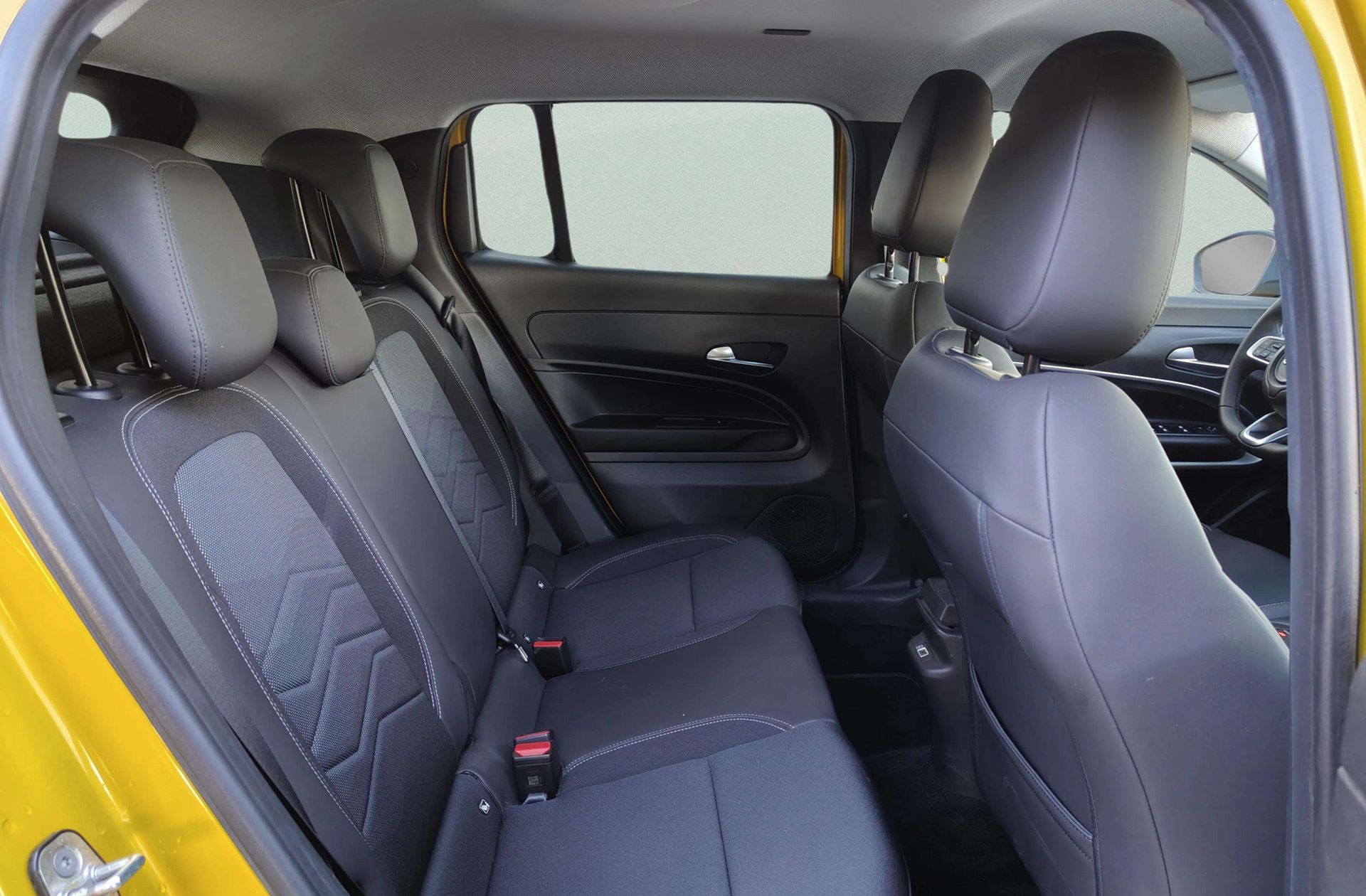 Jeep Avenger 1.2 G Summit - foto 15