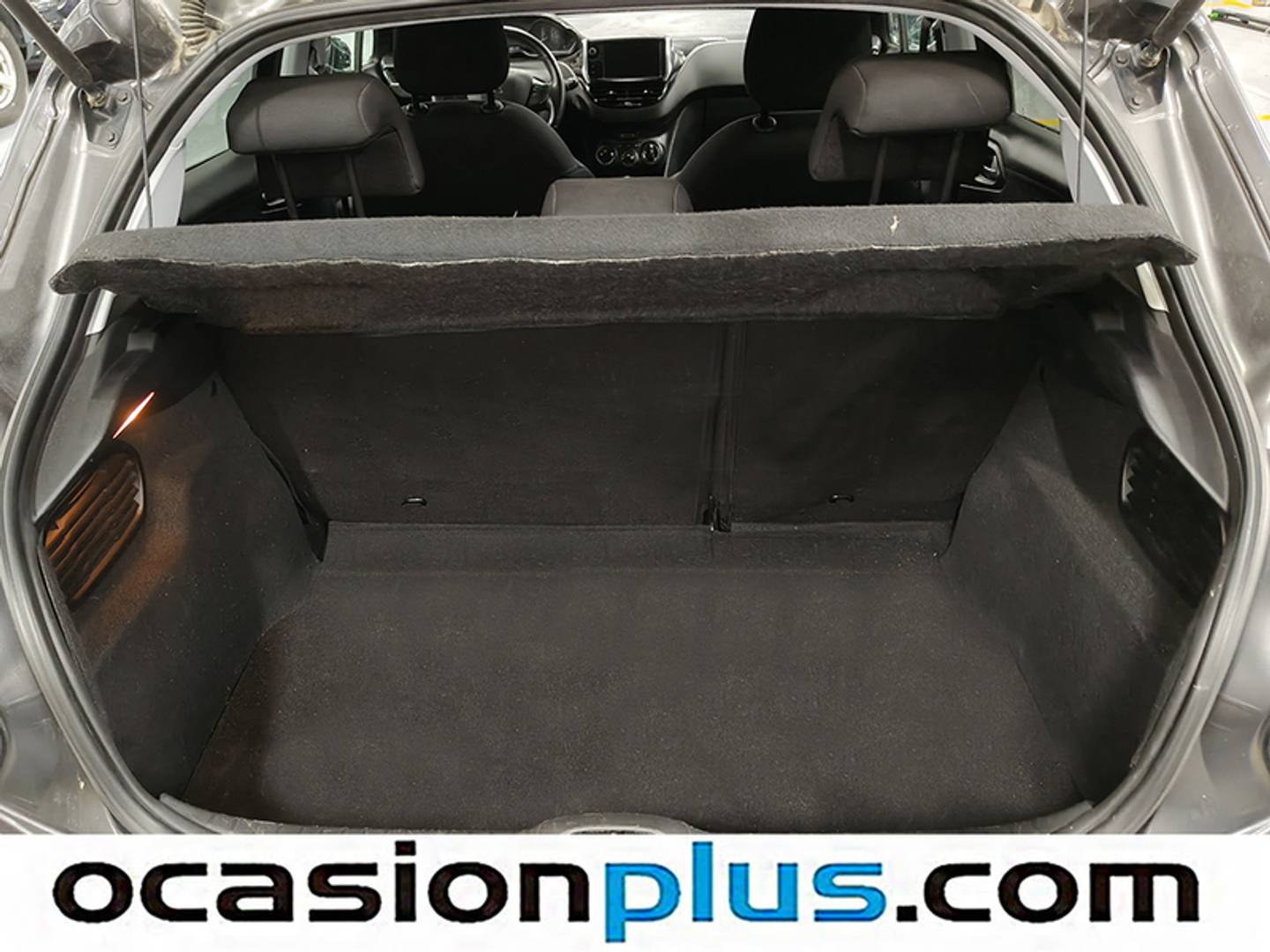 Foto Peugeot 208 Peugeot 208 PureTech Signature (82 CV)