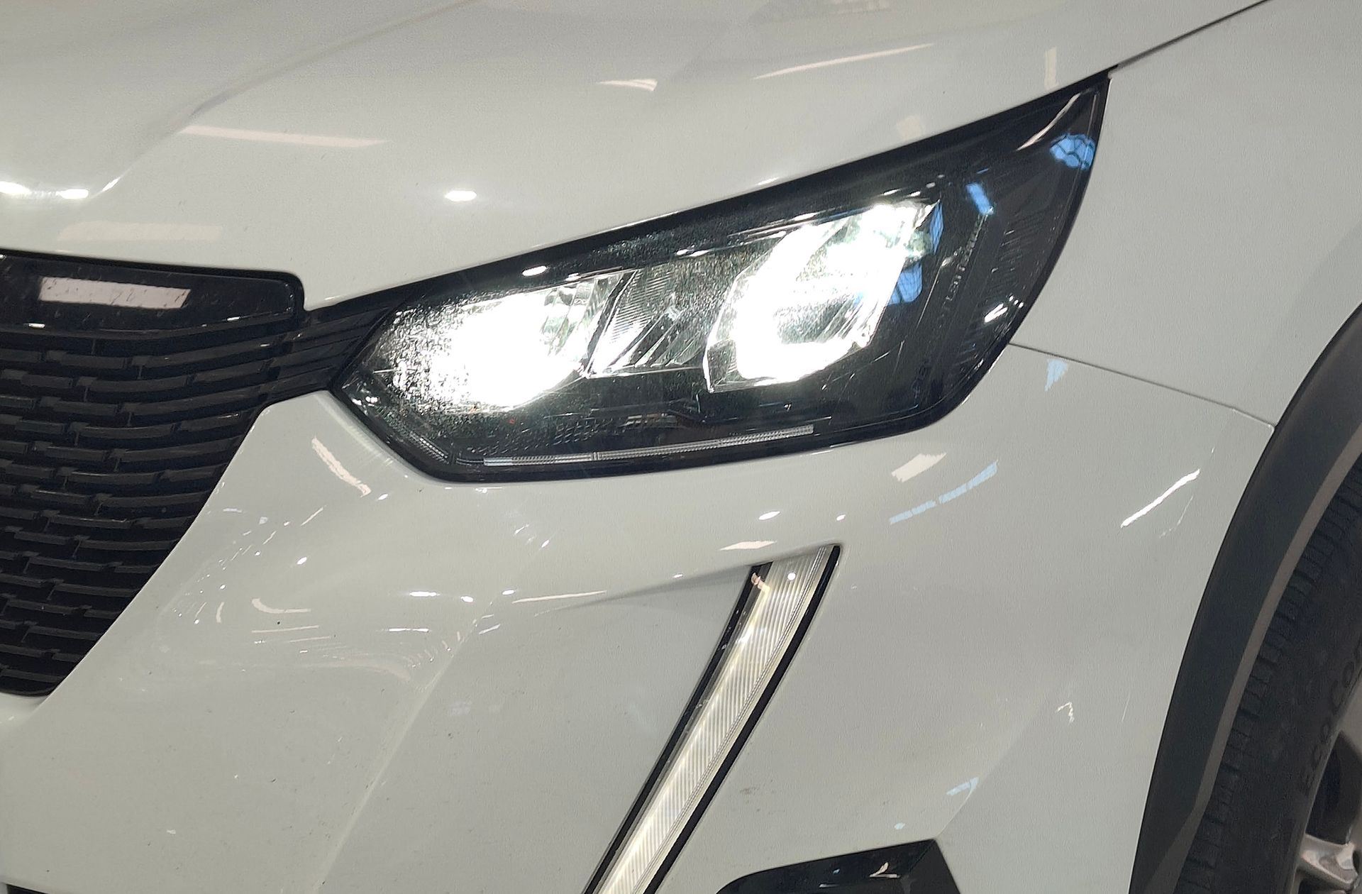 Peugeot 2008 PureTech 100 Active Pack - foto 13