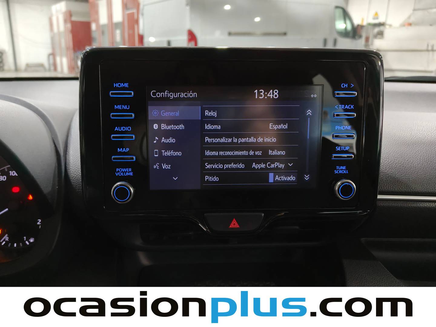 Equipamiento del Toyota Yaris Toyota Yaris 1.0 70 Business (69 CV)