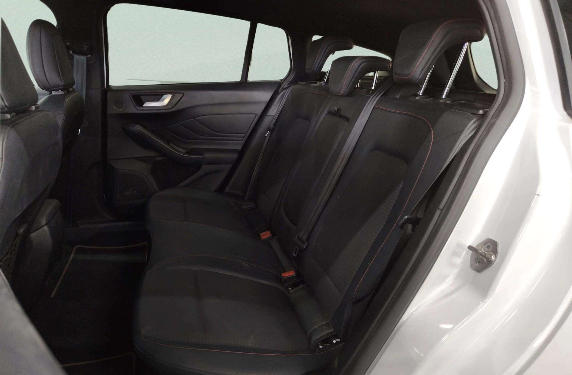 Ford Focus SportBreak 1.0 EcoBoost ST-Line ST-Line - foto 13