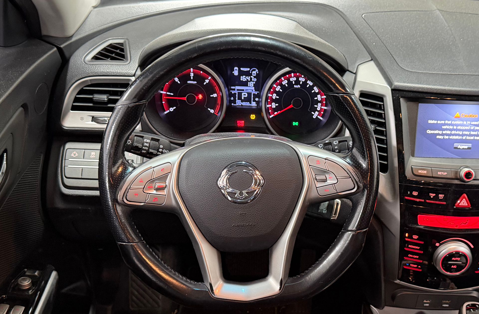 SsangYong Tivoli 1.6 D16T Limited 4x2 - foto 19