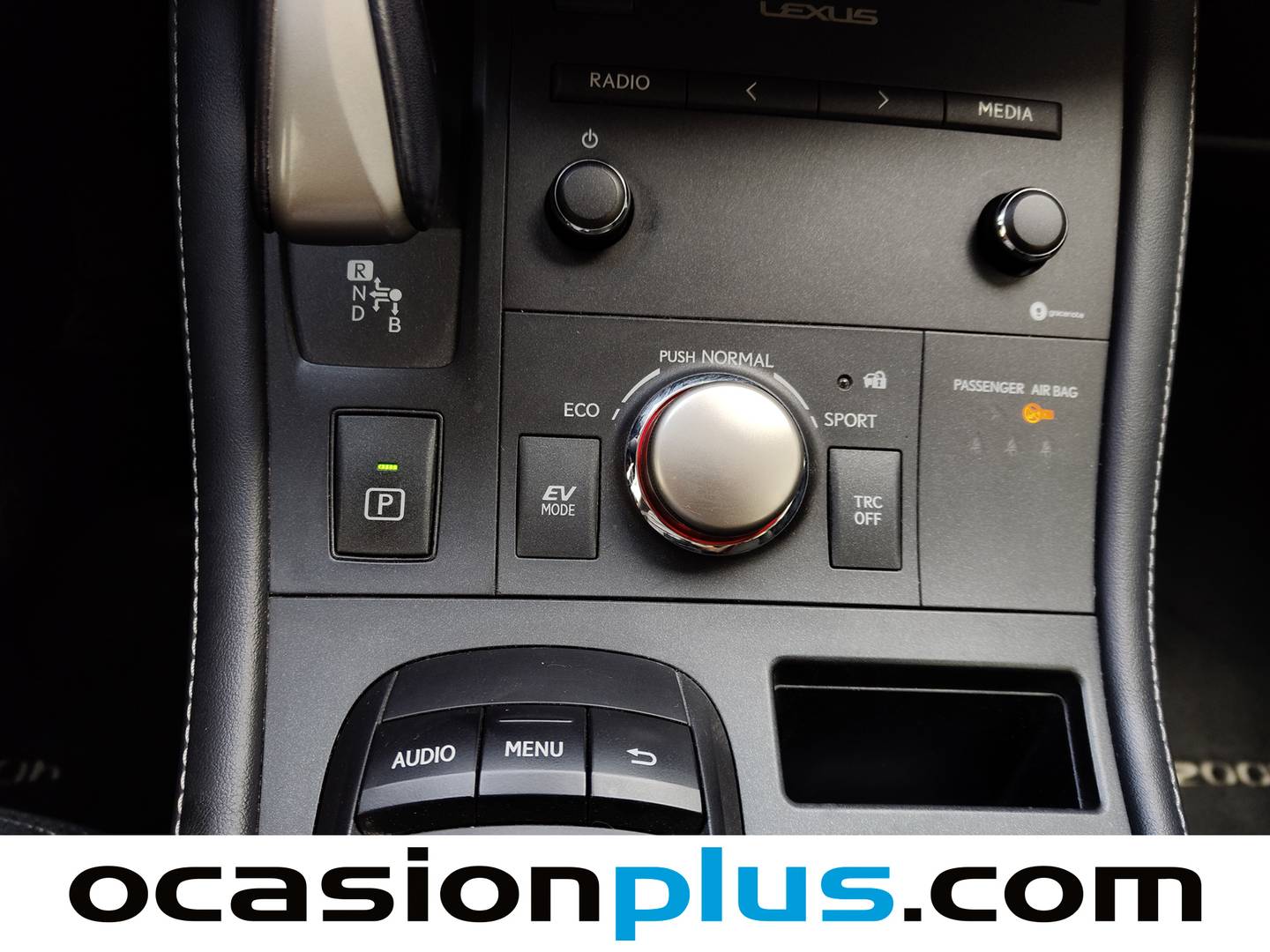 Lexus CT Lexus CT 200h Business (136 CV) seminuevo