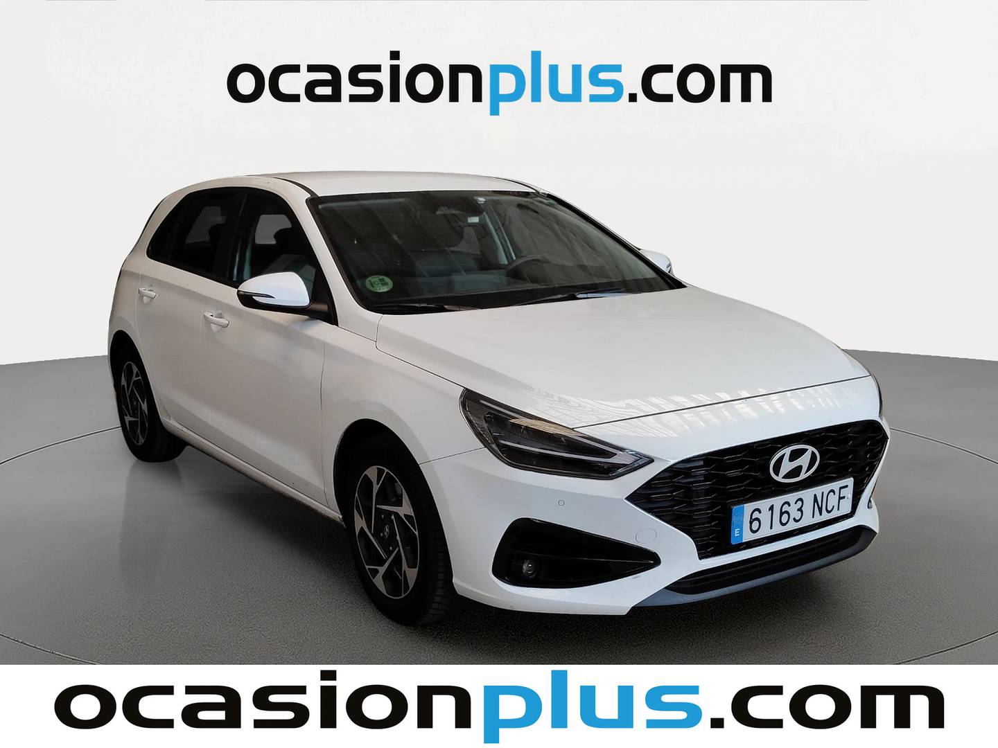 Foto delantera Hyundai i30 Hyundai i30 1.5 DPI Klass (96 CV) derecha
