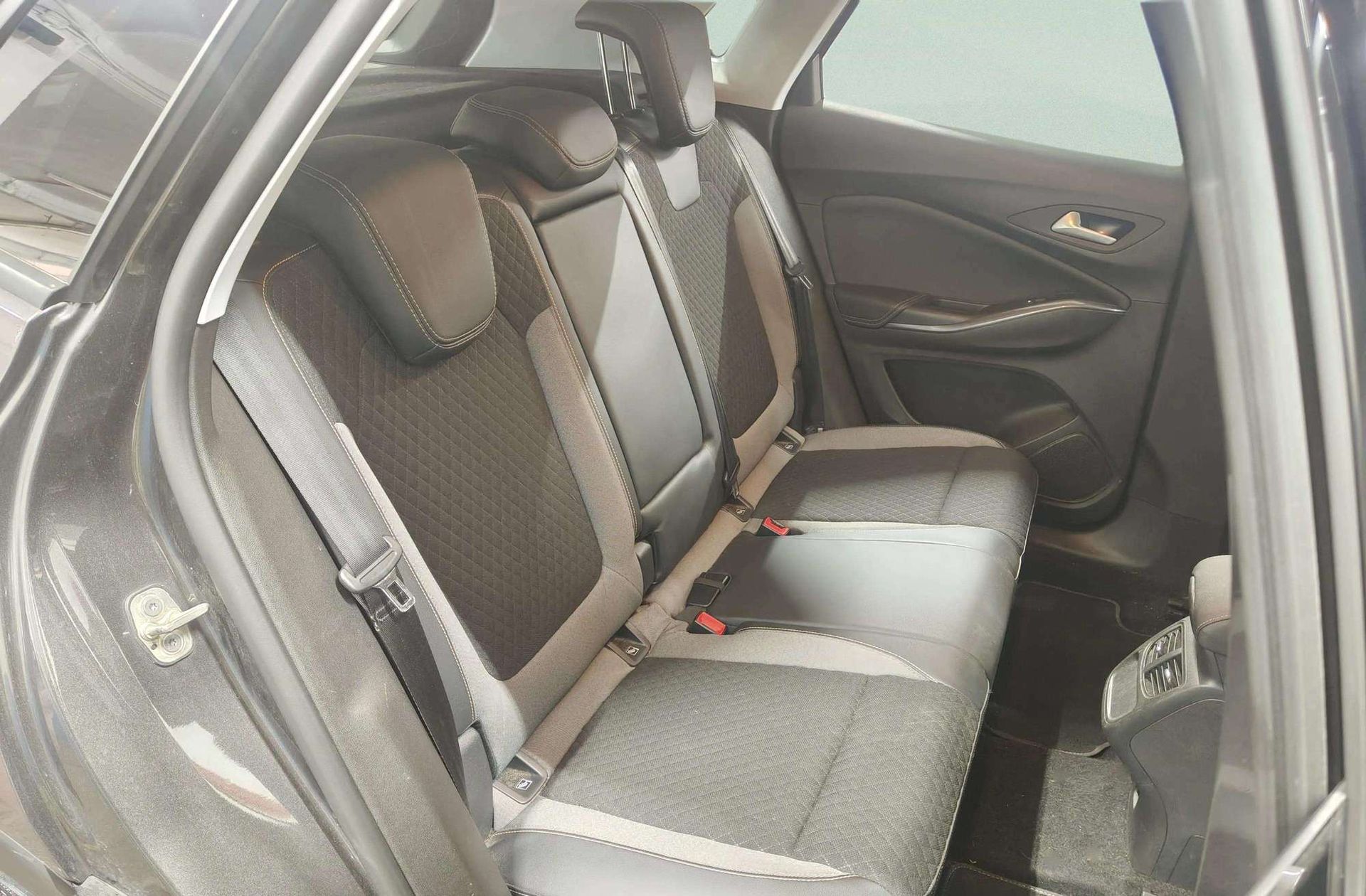 Opel Grandland 1.5 CDTi 120 Aniversario - foto 17