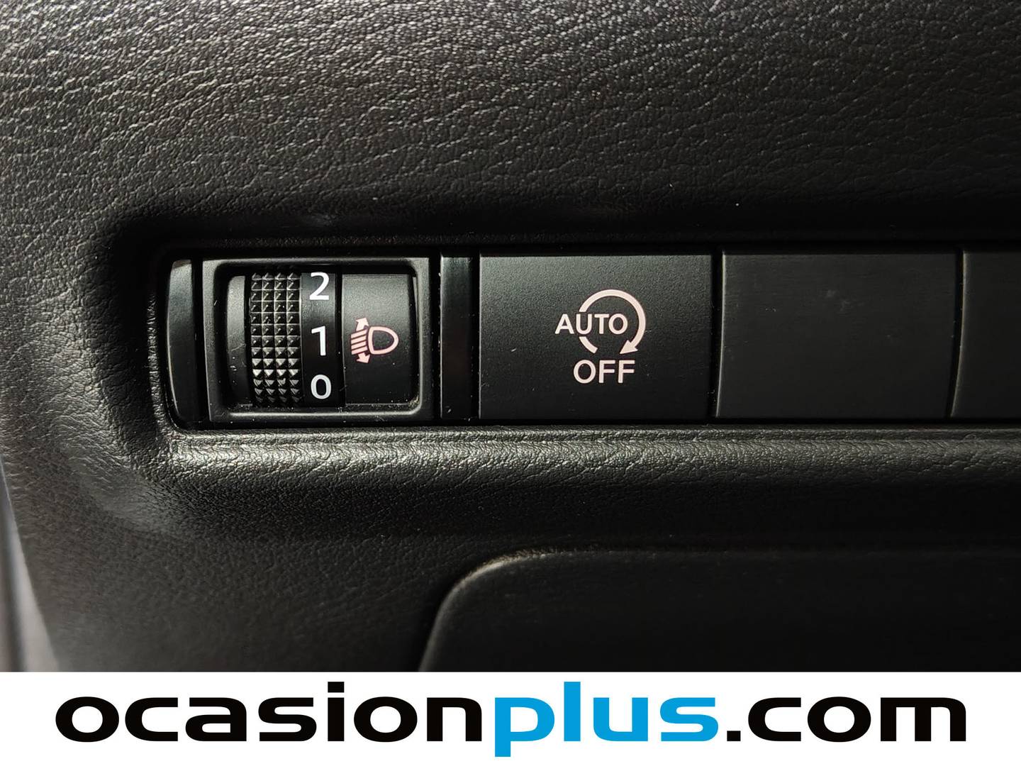 Foto Nissan JUKE Nissan Juke DIG-T N-Connecta 4x2 (114 CV)