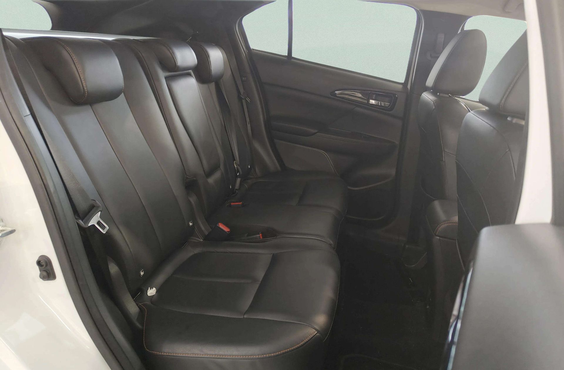Mitsubishi Eclipse Cross 150T Kaiteki 4WD CVT - foto 16
