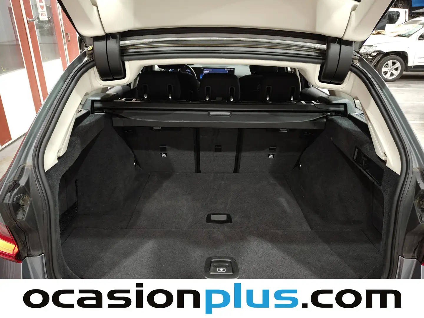 Foto BMW Serie 3 BMW Serie 3 318d Touring (150 CV)