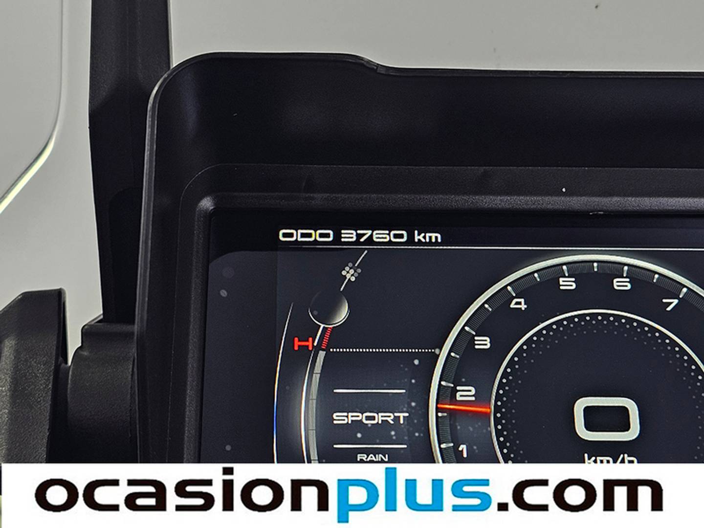 Foto CFMOTO 800MT CFMOTO 800MT TOURING (91 CV)