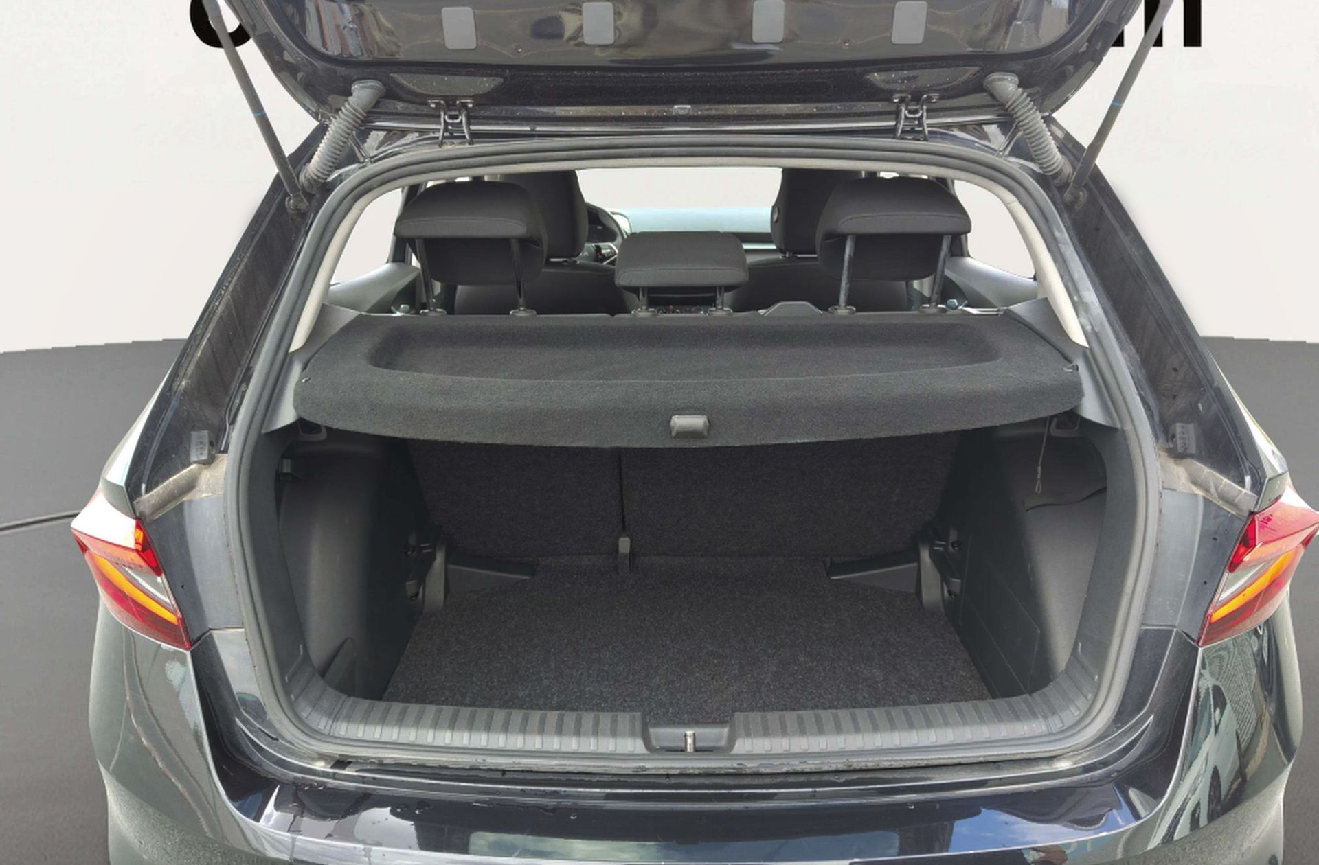 Škoda Fabia 1.0 TSI Selection DSG - foto 16