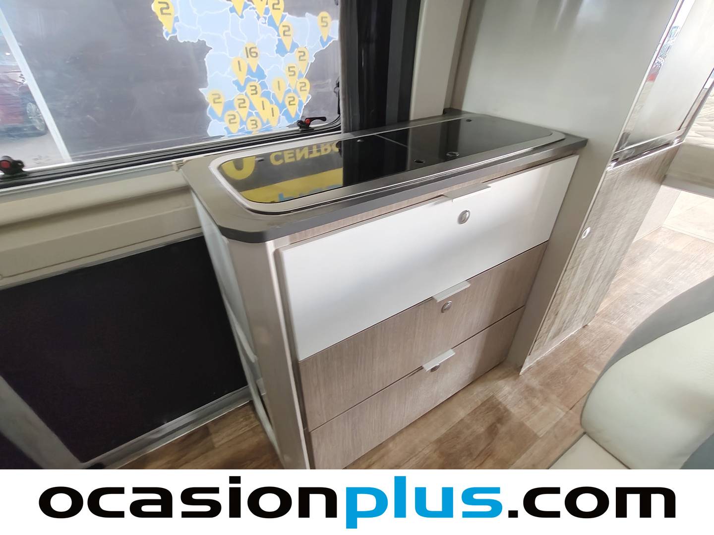 Challenger V114 Challenger V114 VIP (140 CV) 2 Plazas km 0