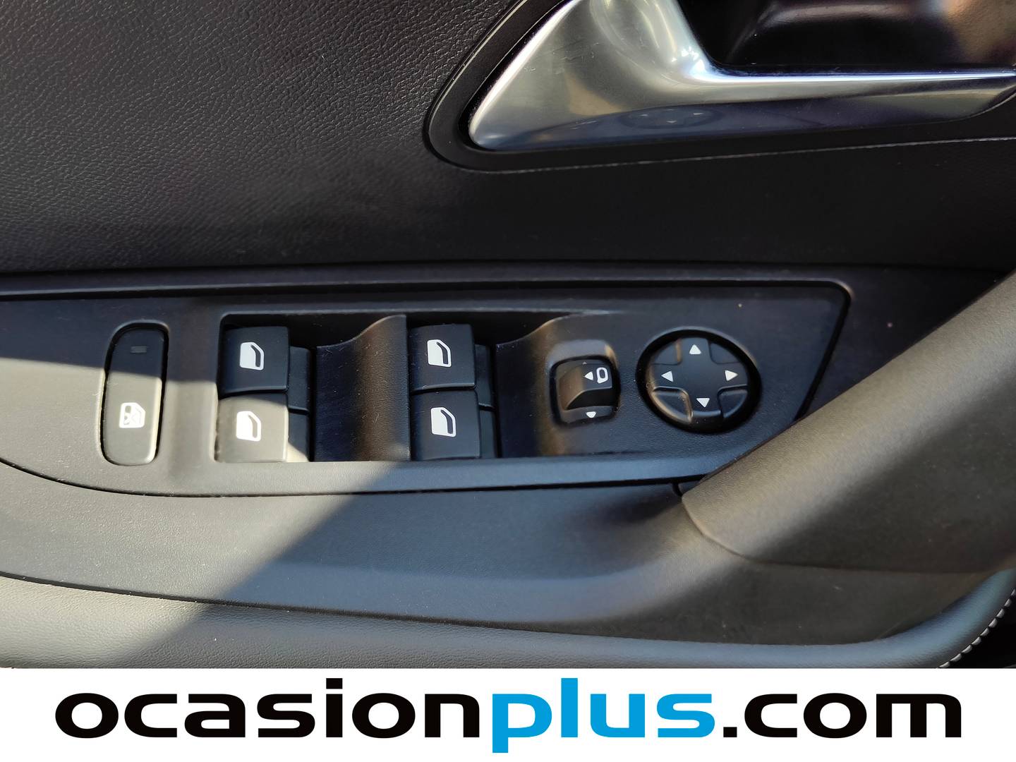Peugeot 2008 Peugeot 2008 Allure Hybrid eDCS6 (145 CV) 2026