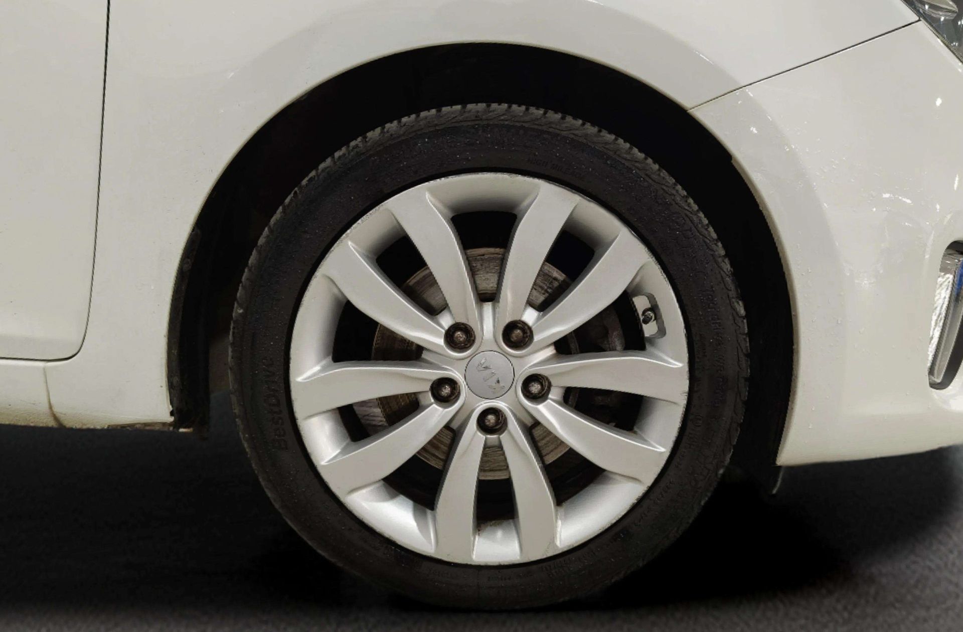 Kia Carens 1.7 CRDi VGT Drive Eco-Dynamics - foto 35