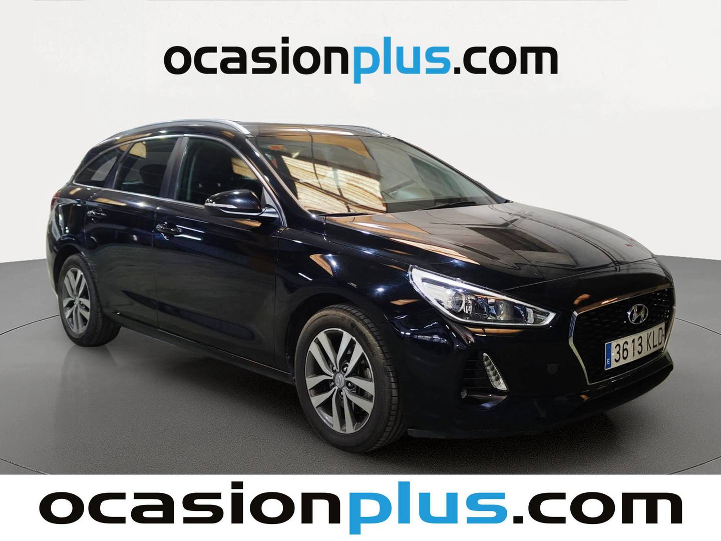 Foto delantera Hyundai i30 Hyundai i30 CW 1.6 CRDI Tecno (110 CV) derecha