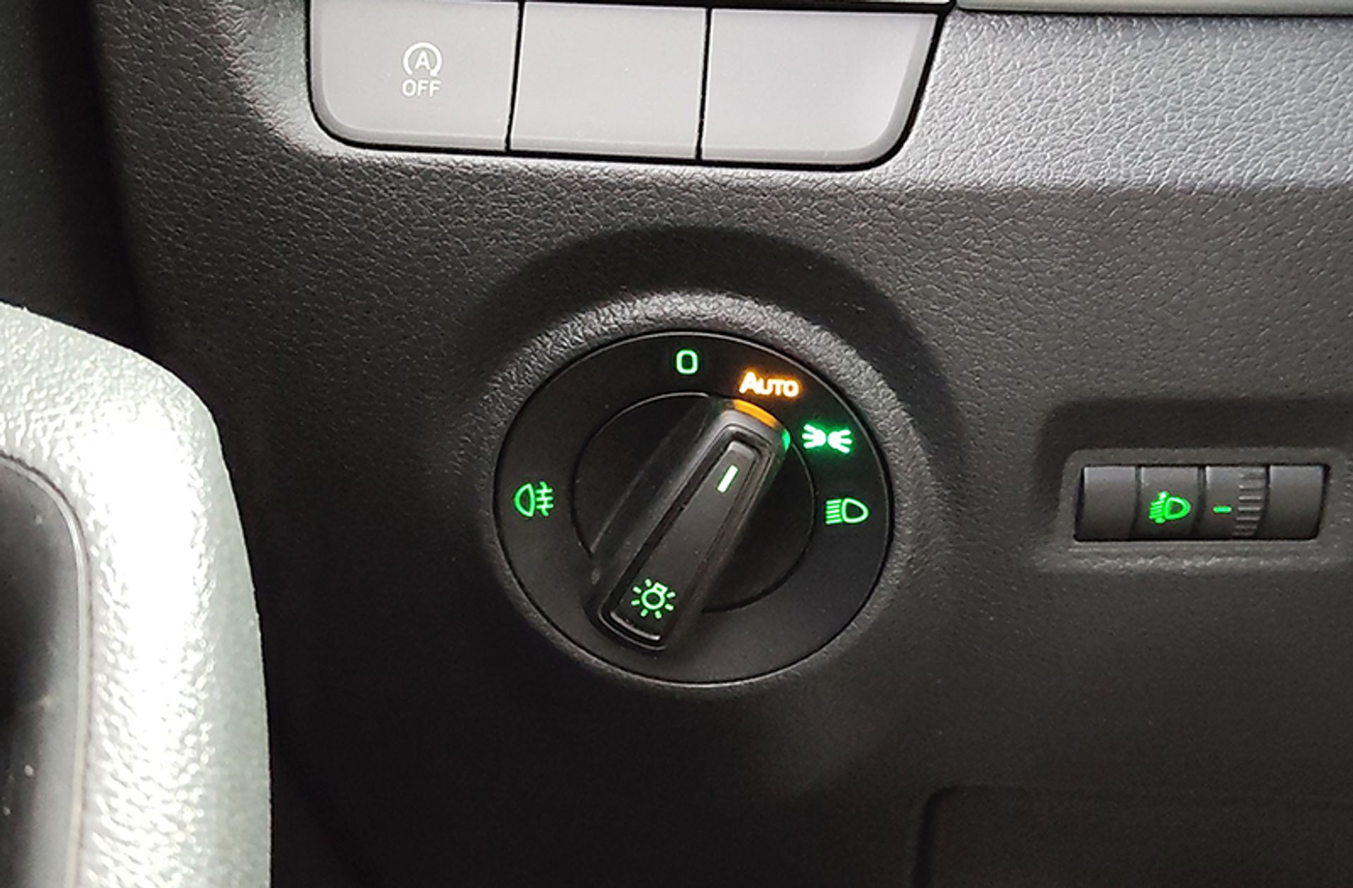 Škoda Fabia Combi 1.0 TSI Ambition - foto 20