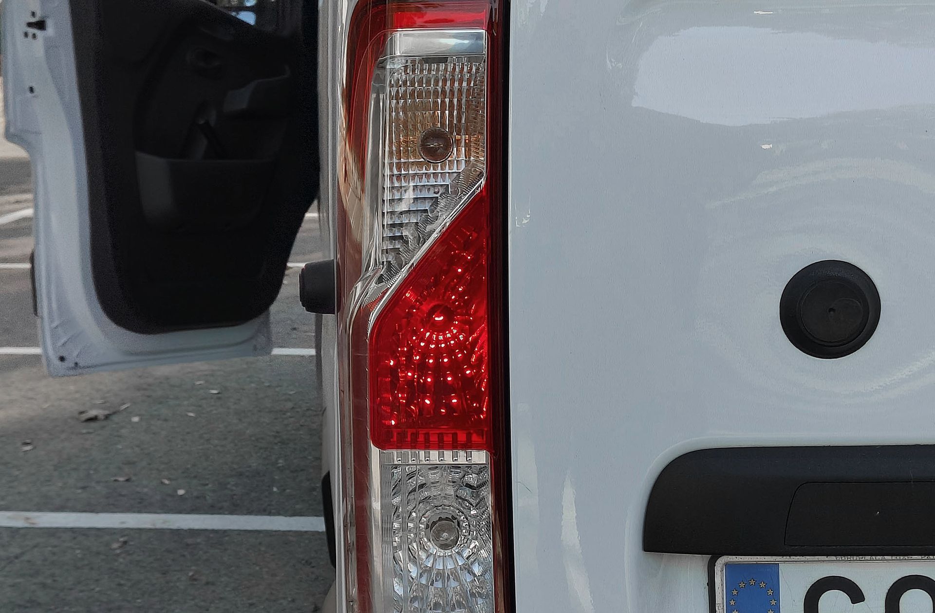Nissan NV400 Chasis Cabina 2.3 dCi L2H2 Optima - foto 15