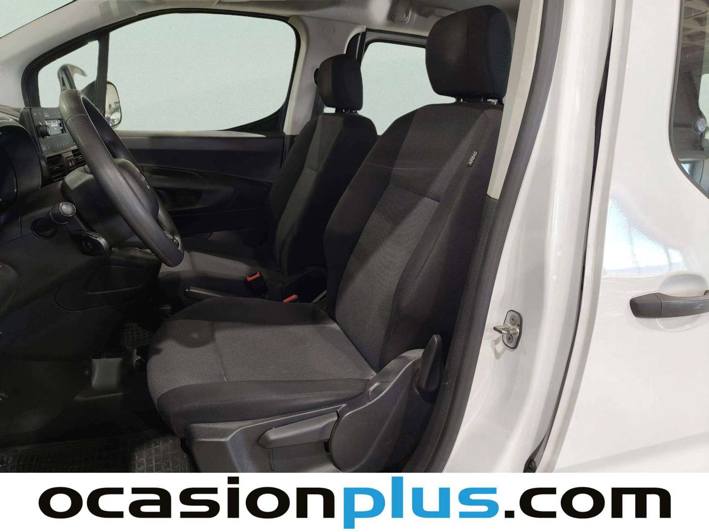 Foto asientos delanteros Citroën Berlingo Citroën Berlingo BlueHDi 100 Talla M Live Pack (102 CV)
