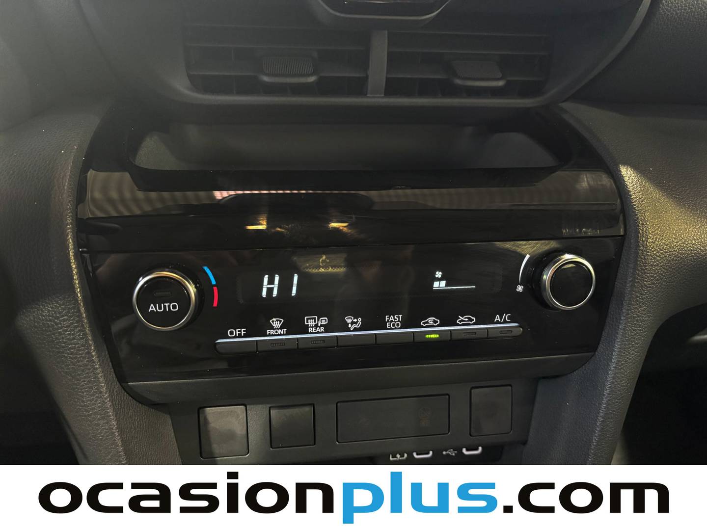 Foto Toyota Yaris Cross Toyota Yaris Cross 120H Business Plus (116 CV)