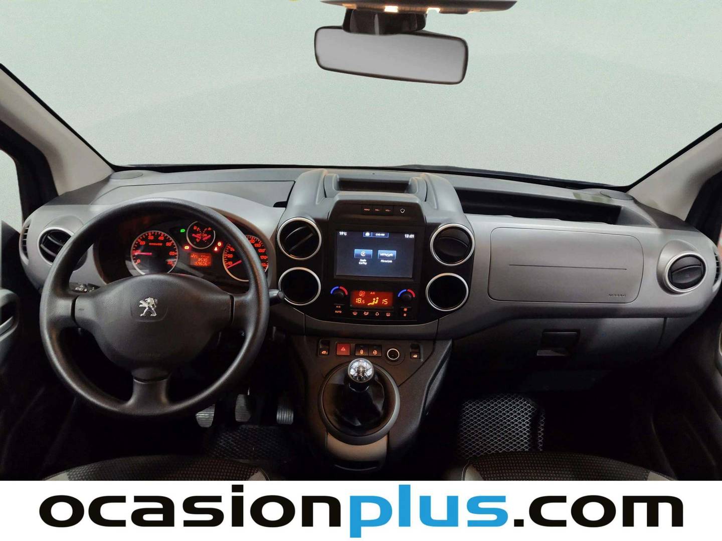 Peugeot Partner Peugeot Partner Tepee Combi 1.2 PureTech Outdoor (110 CV) de ocasión