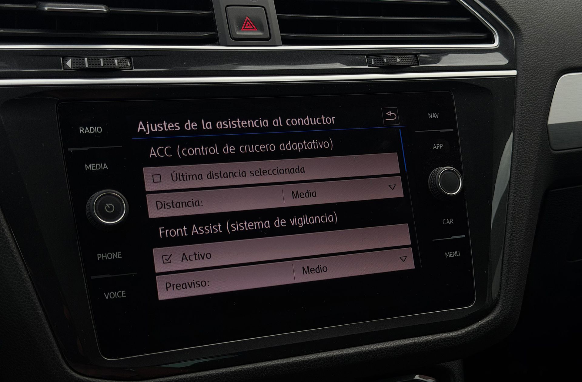 Volkswagen Tiguan Advance 1.5 TSI Pack R-line - foto 11