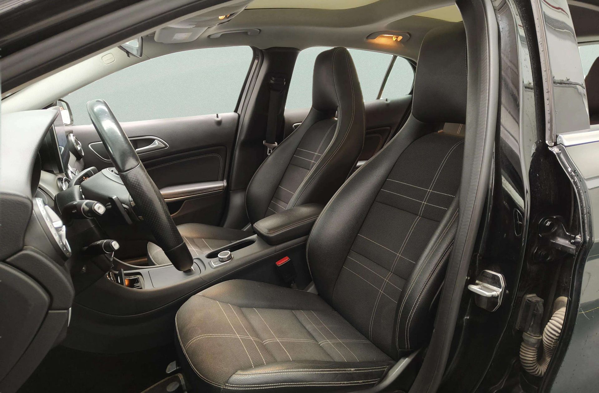 Mercedes-Benz GLA 200 CDI Style - foto 11