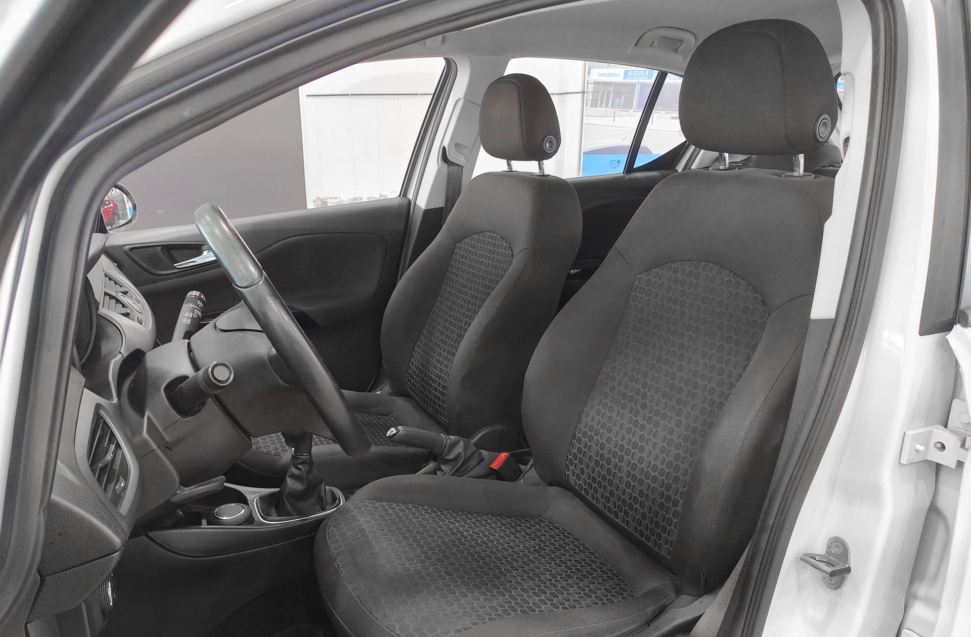 Opel Corsa 1.4 Selective - foto 9