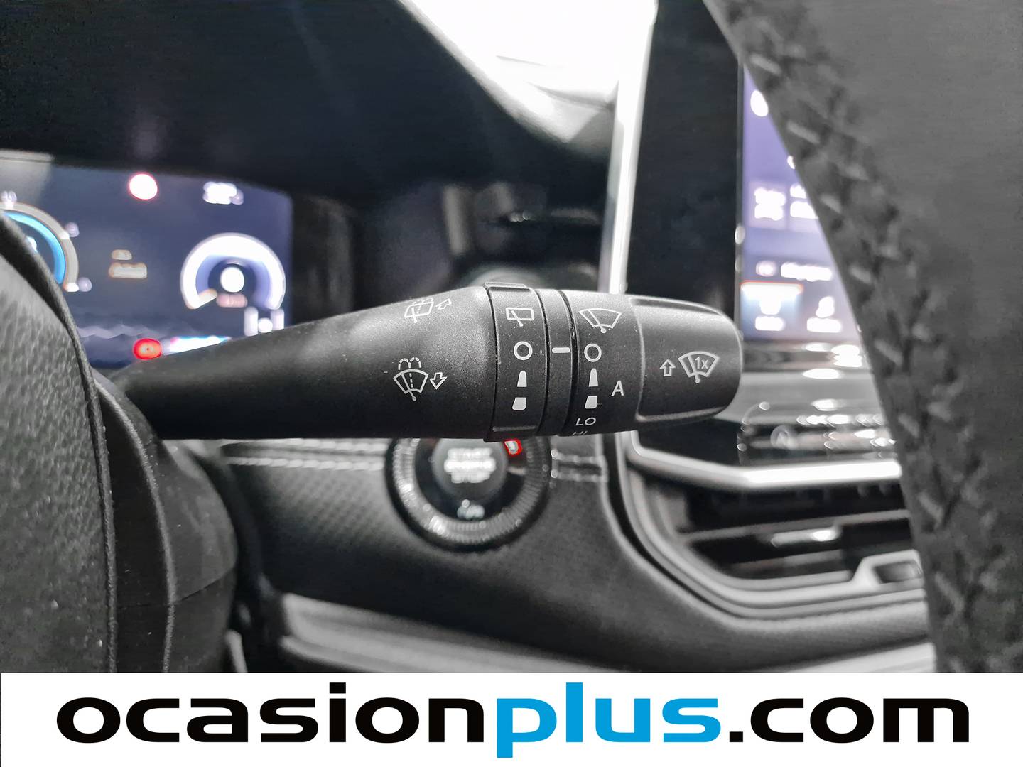 Foto Jeep Compass Jeep Compass 1.3 Gse Night Eagle FWD MT (130 CV)