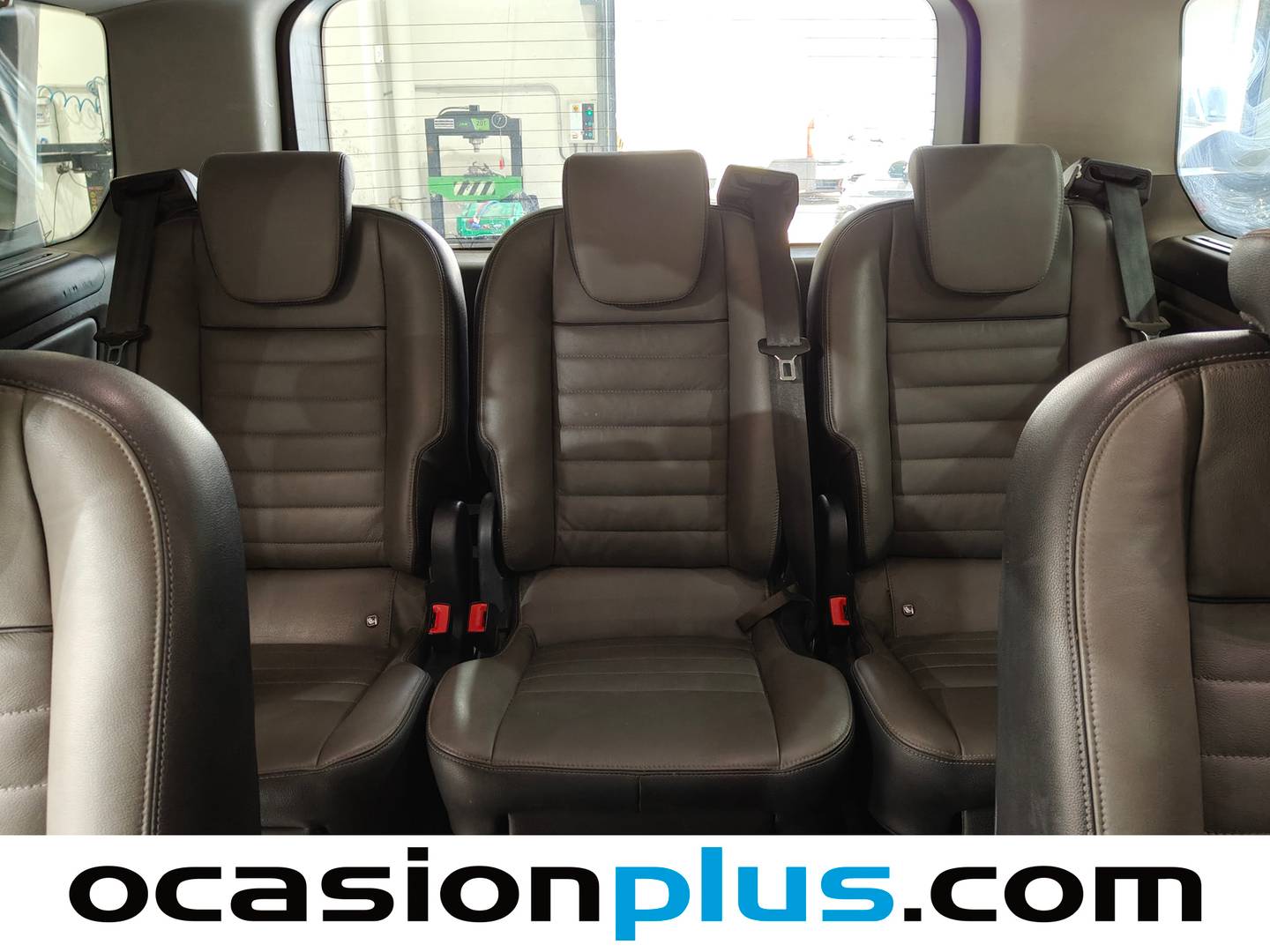 Foto asientos delanteros Ford Tourneo Custom Ford Tourneo Custom 2.0 Ecoblue L1 Titanium Auto (185 CV) 7 Plazas