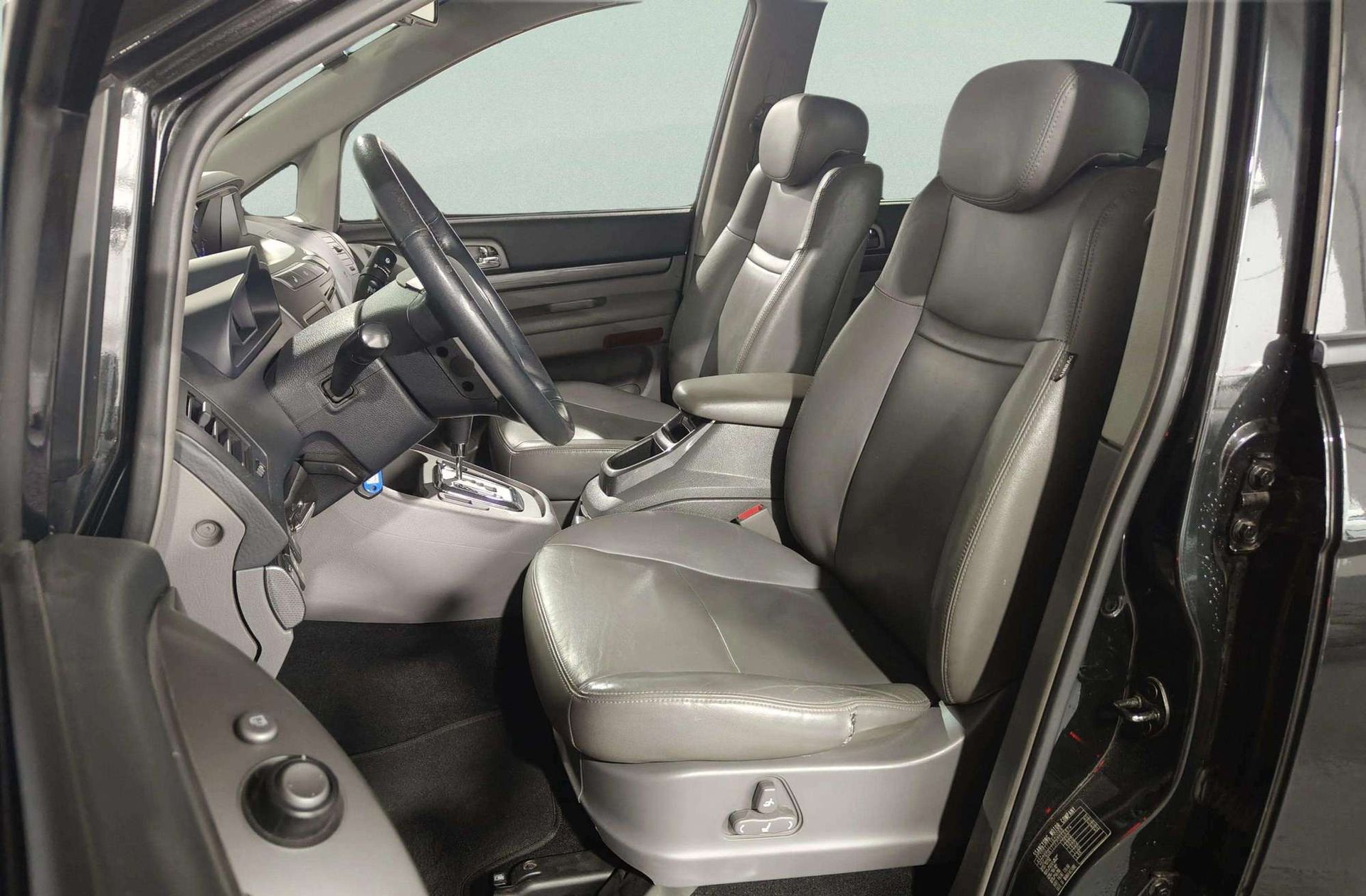 SsangYong Rodius 2.0 e-Xdi Limited 4x4 7 plazas - foto 14