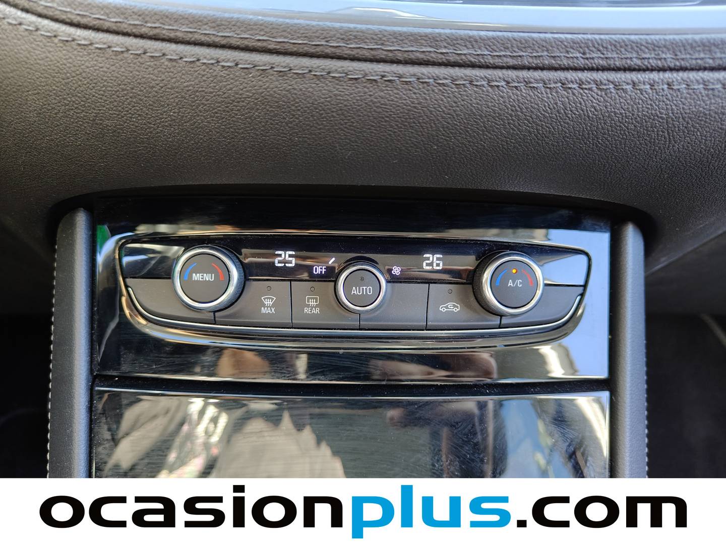 Foto Opel Grandland X Opel Grandland X 1.2 Turbo S&S Design Line (130 CV)