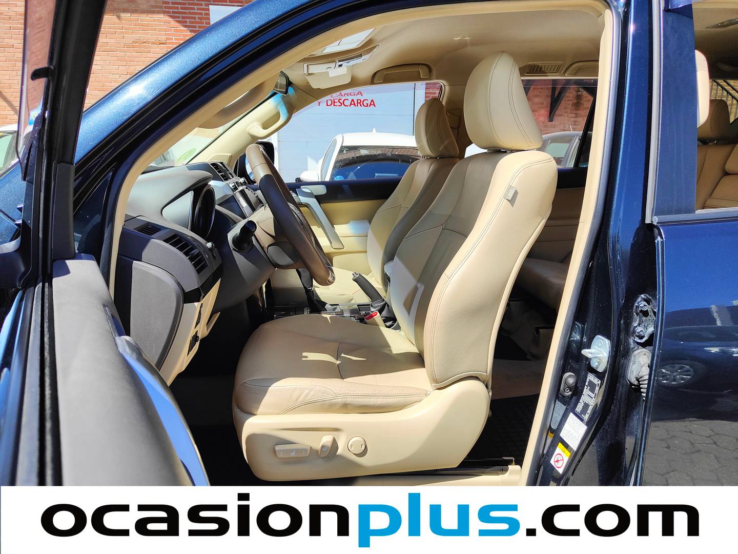 Foto asientos delanteros Toyota Land Cruiser Toyota Land Cruiser 2.8 D-4D VX Auto (177 CV) 7 Plazas