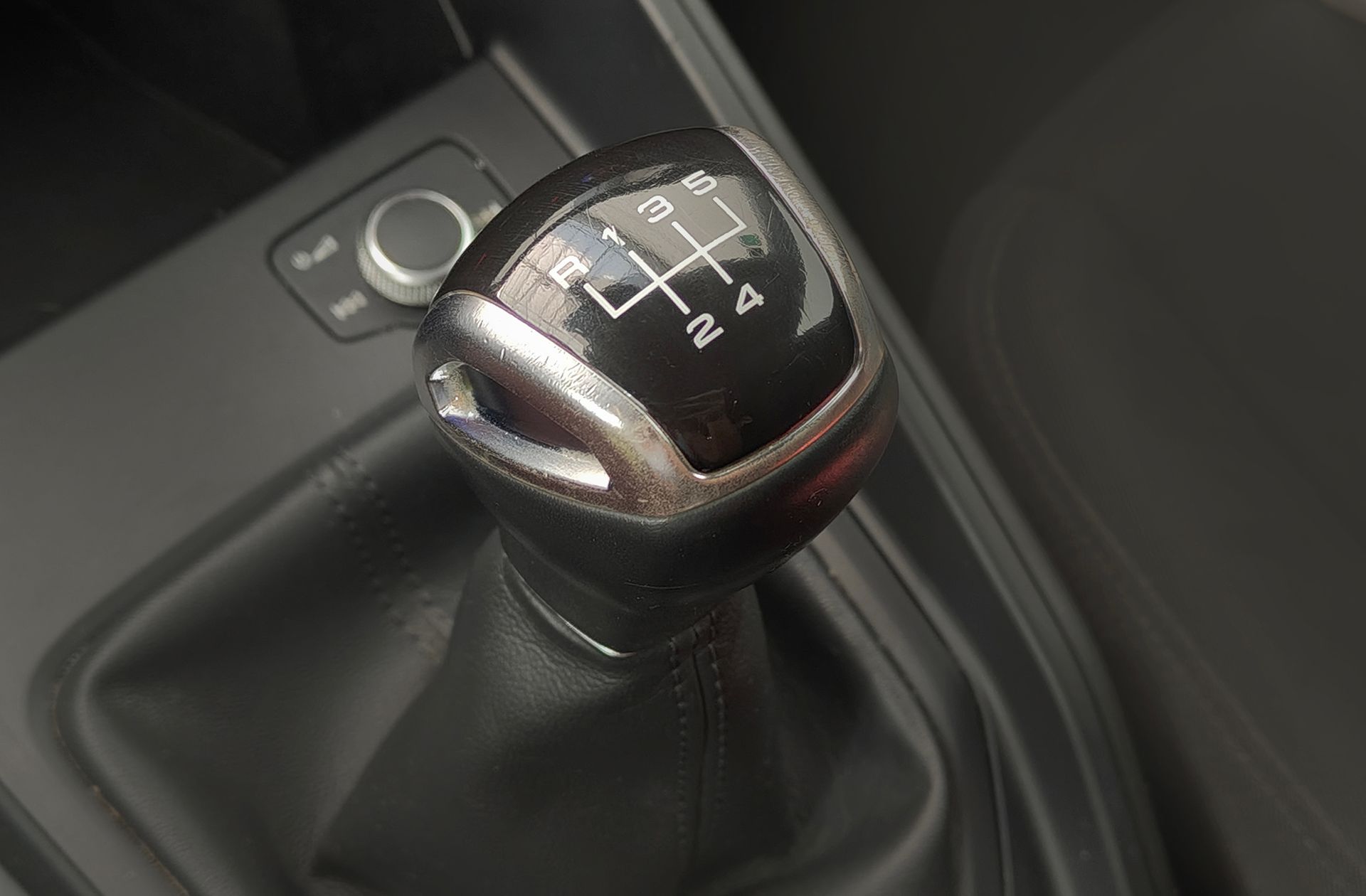 Audi A1 Sportback Advanced 25 TFSI - foto 5