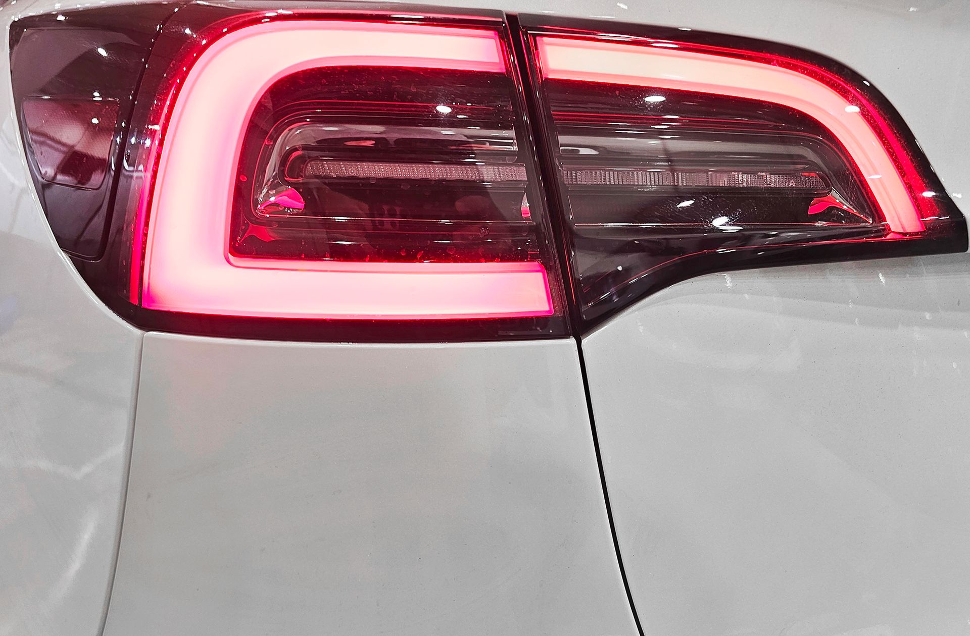 Tesla Model Y Tracción Trasera RWD - foto 21