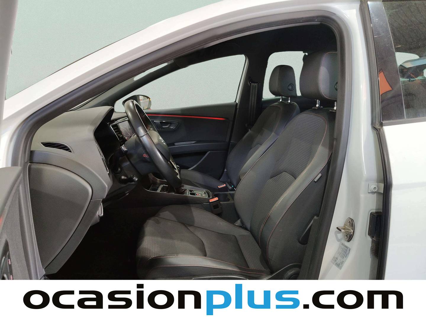 Foto asientos delanteros Seat León SEAT León ST ST 1.5 EcoTSI S&S FR (150 CV)