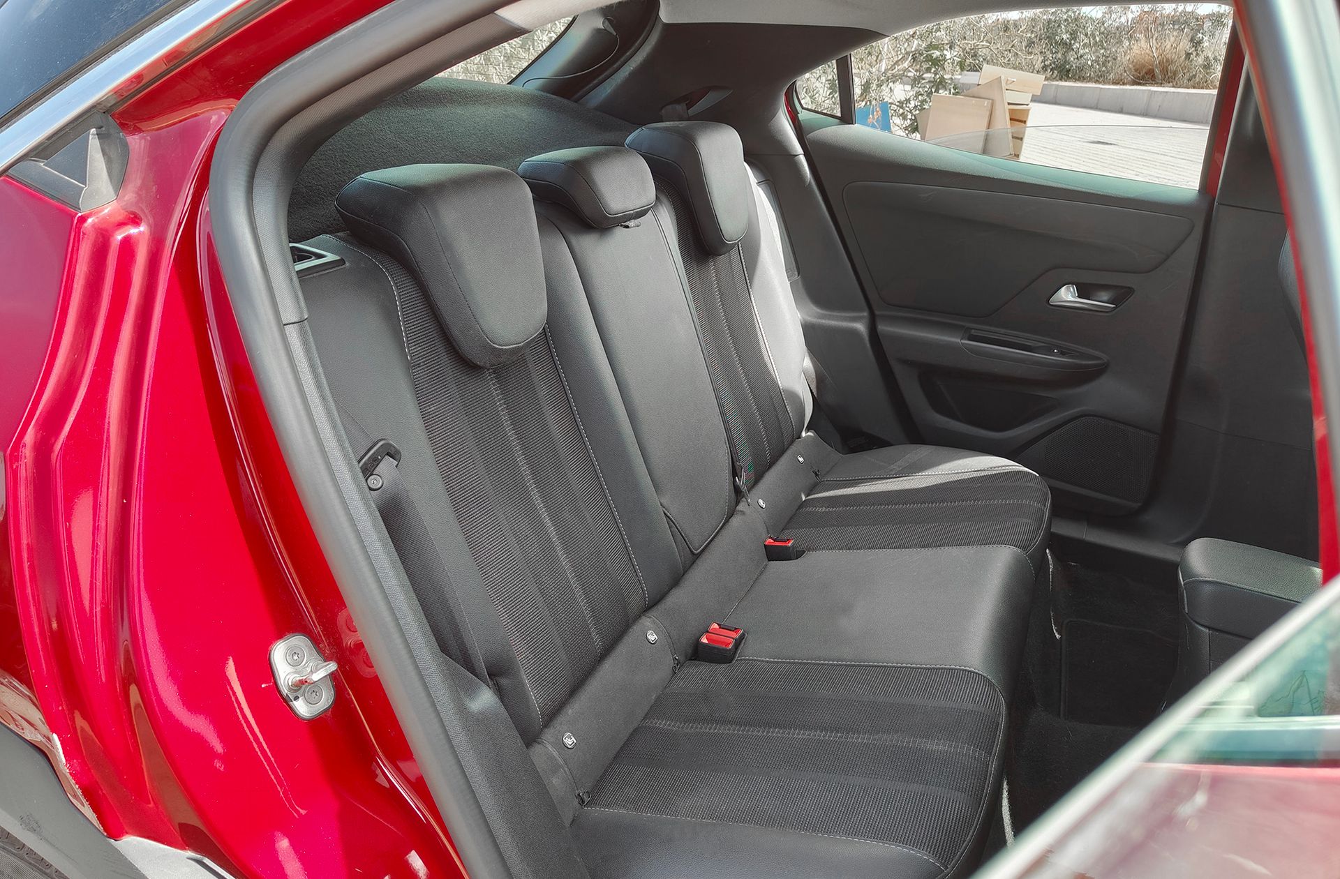 Opel Mokka 1.2 T Business Elegance - foto 19